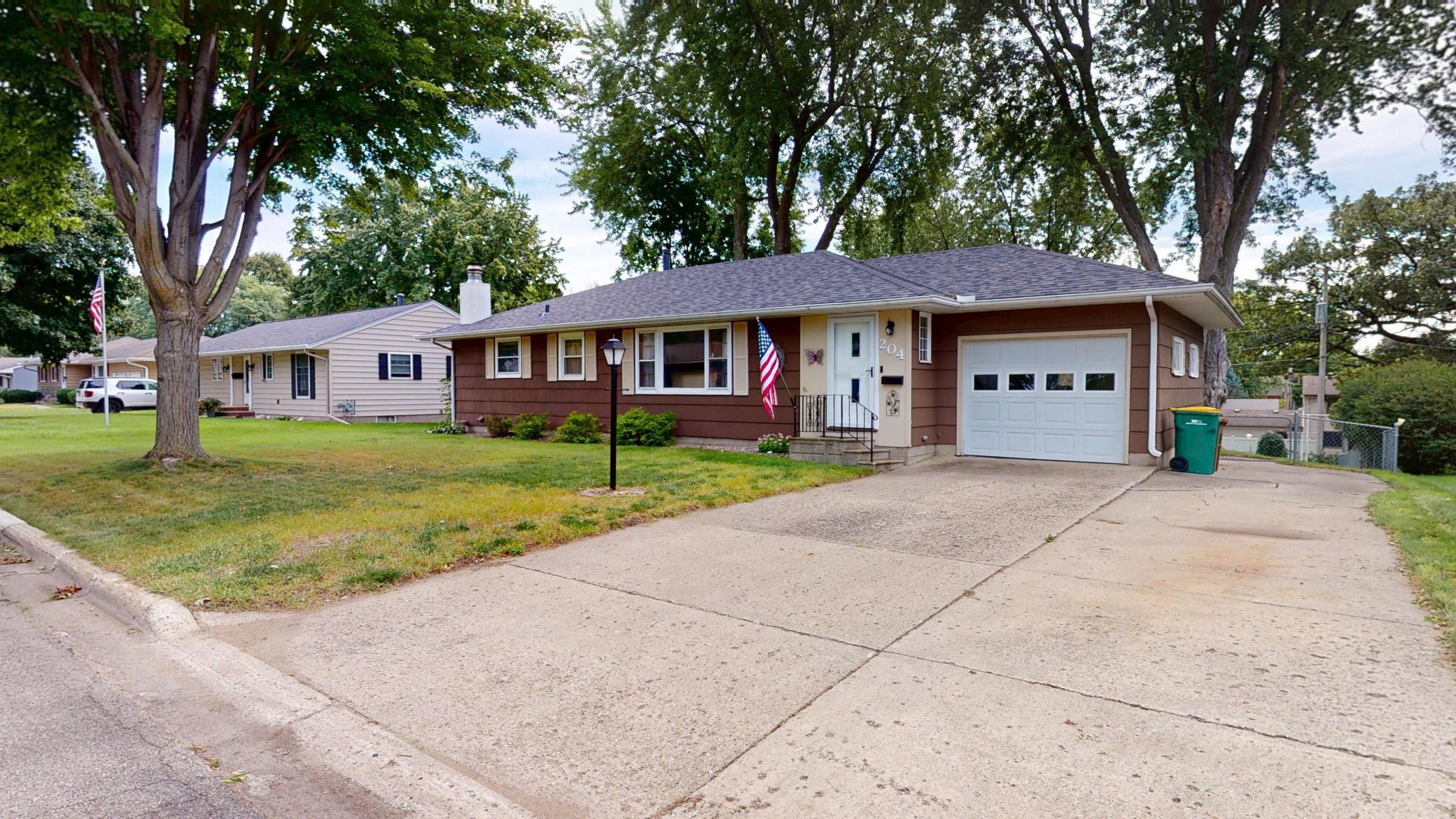 204 Fairview Drive Property Photo 1