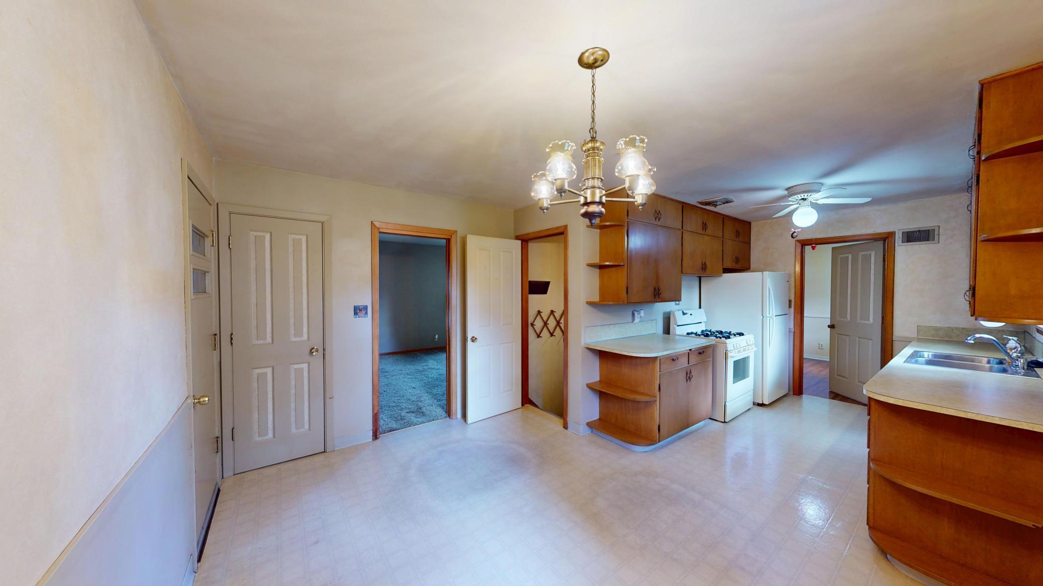 204 Fairview Drive Property Photo 6
