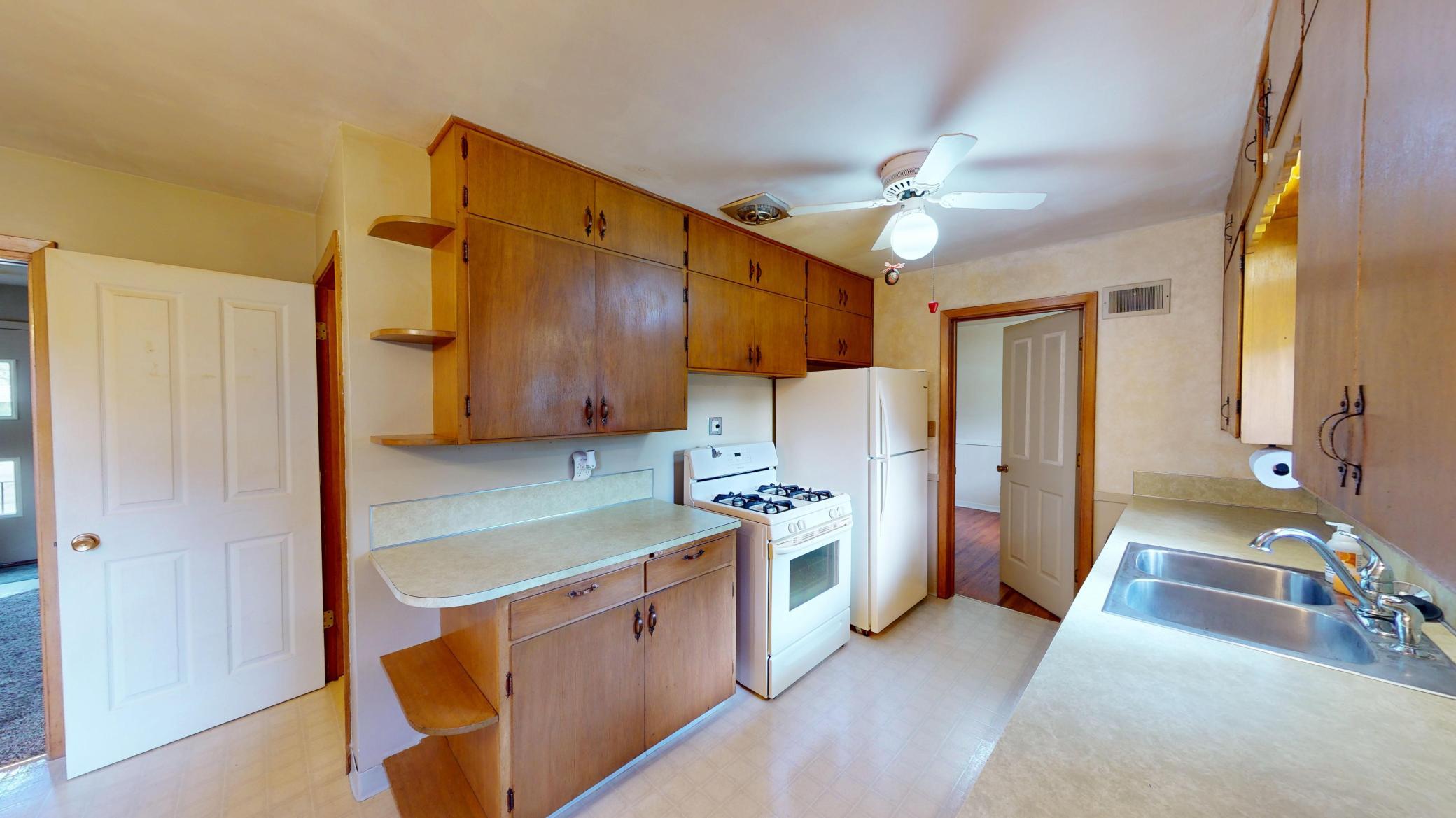 204 Fairview Drive Property Photo 8