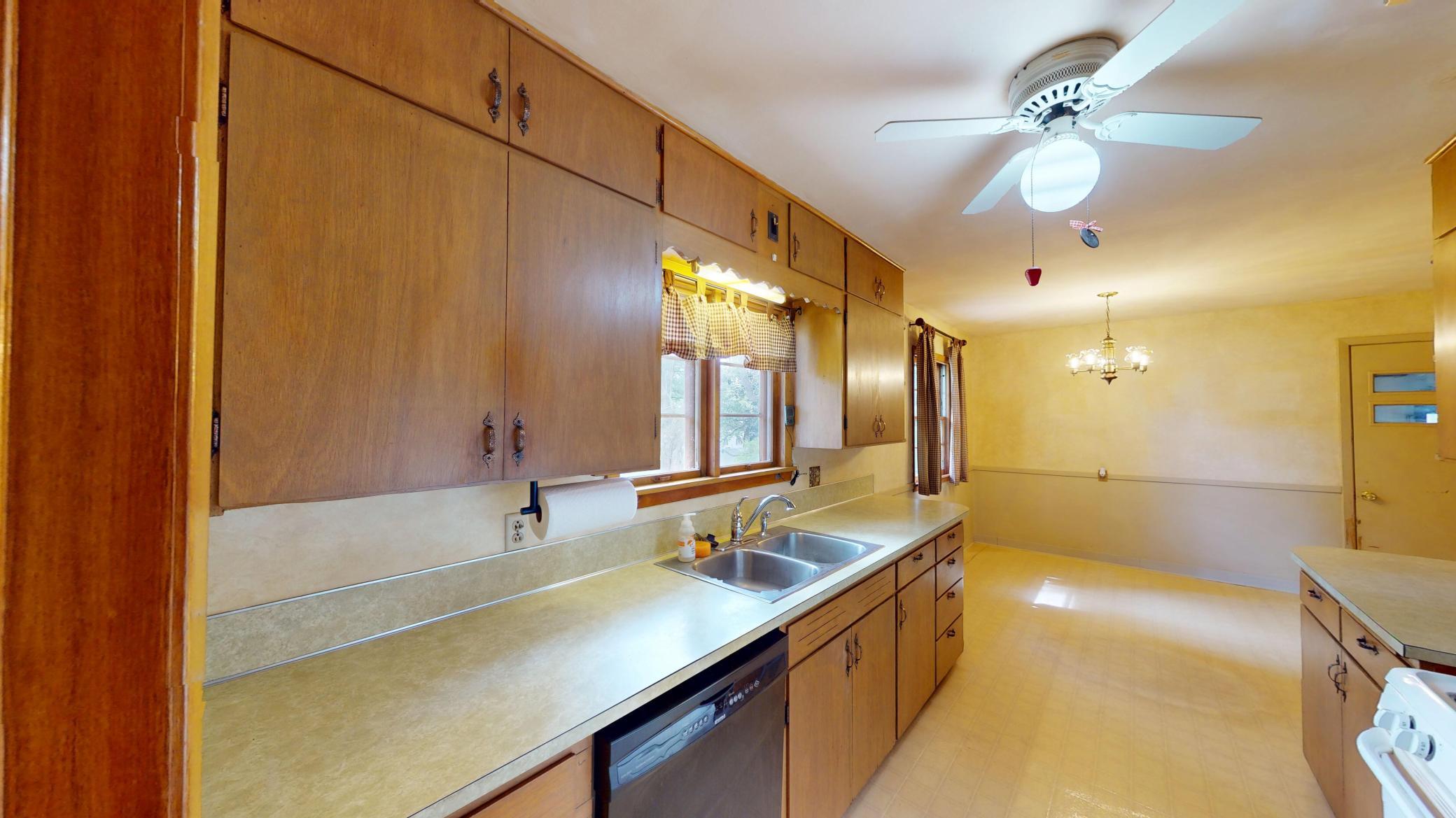 204 Fairview Drive Property Photo 9