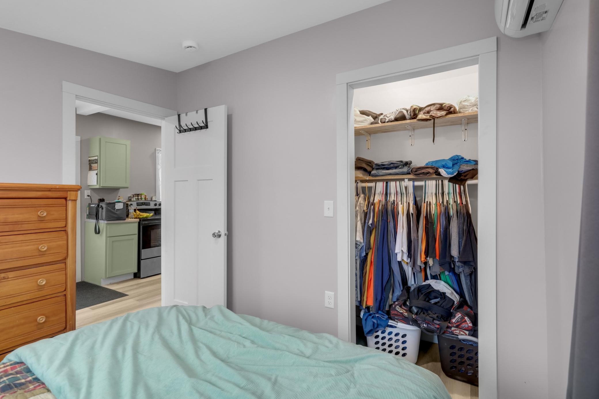1808 Beach Drive Se Property Photo 6