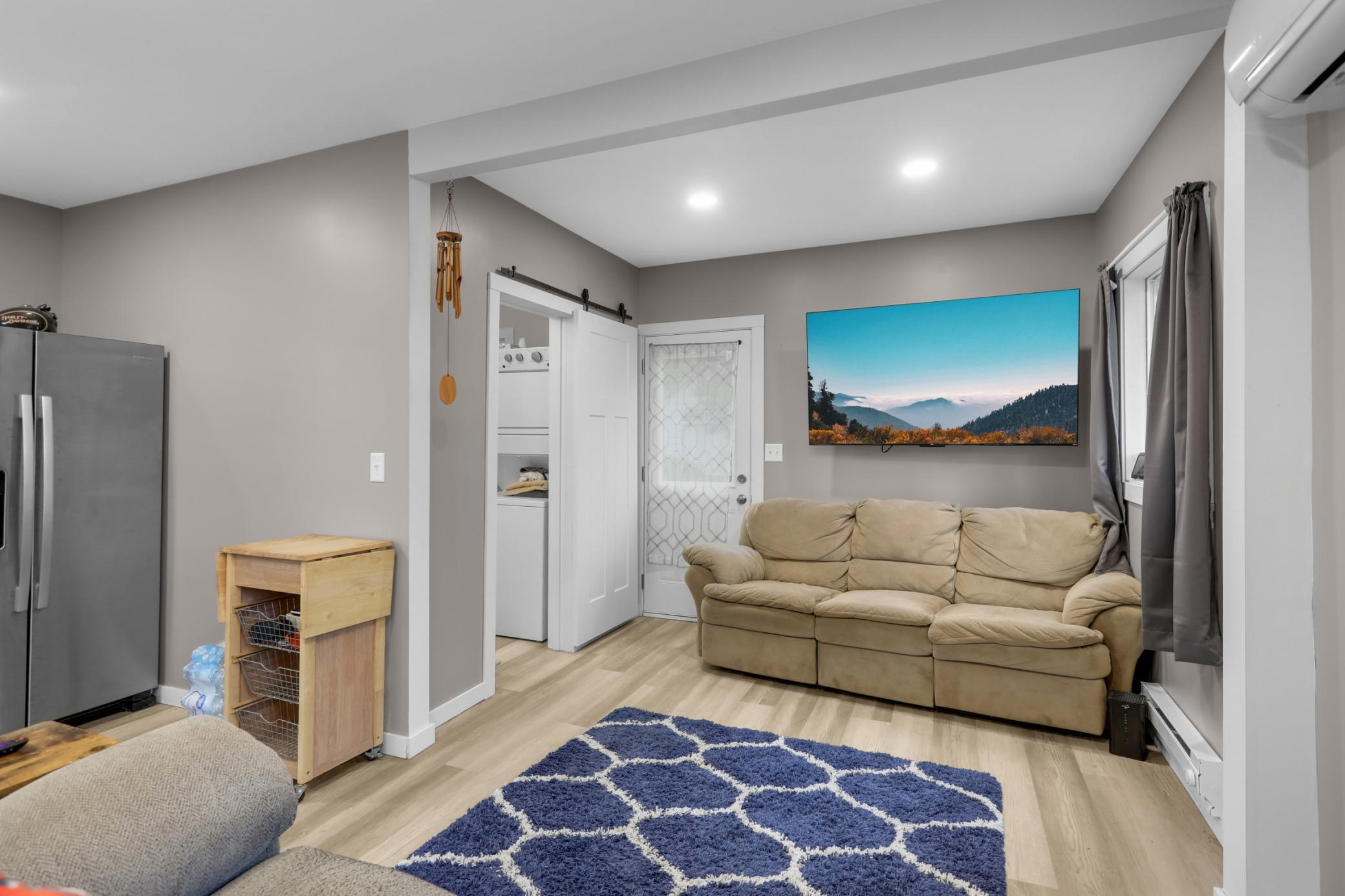 1808 Beach Drive Se Property Photo 7