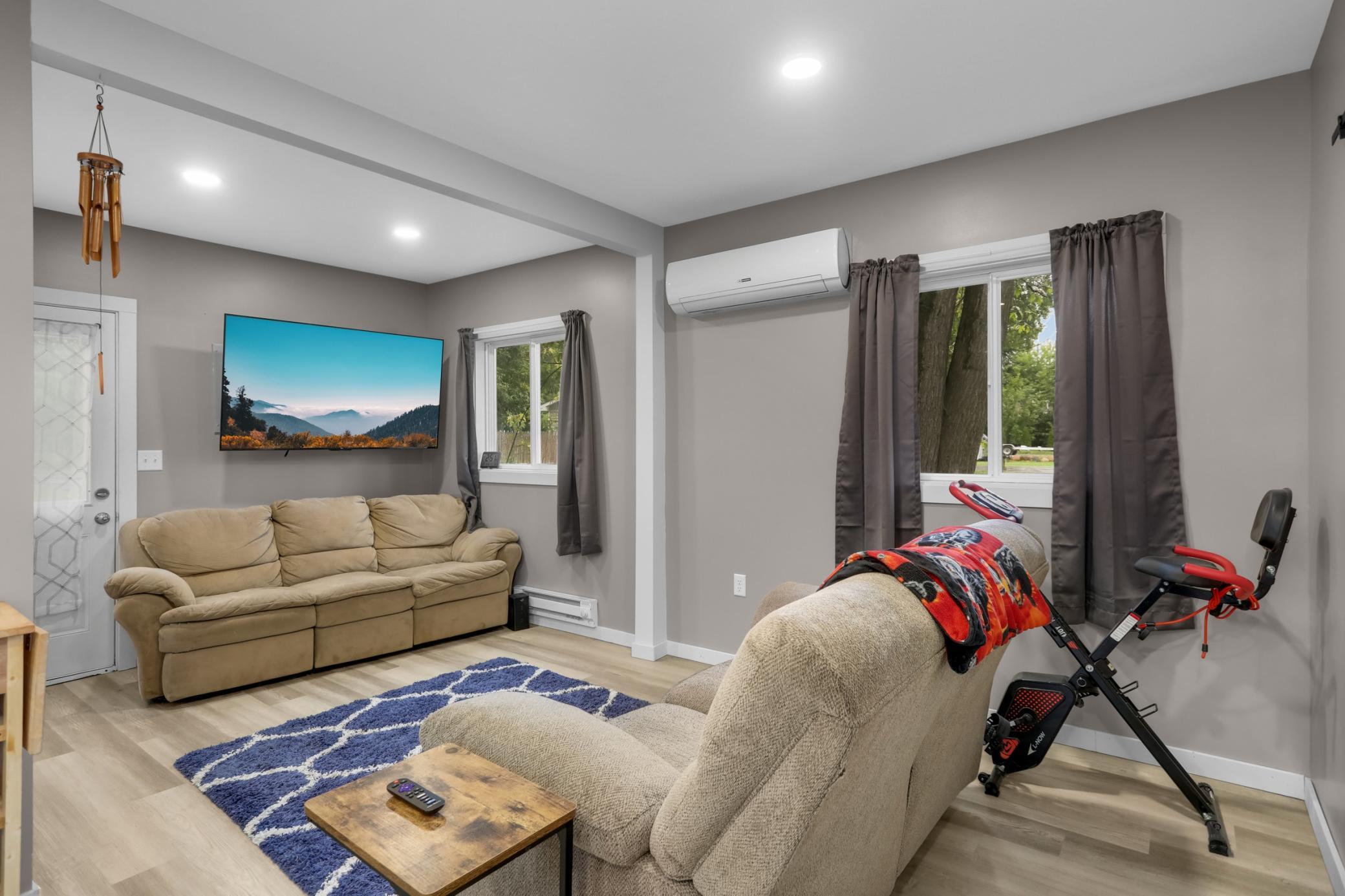 1808 Beach Drive Se Property Photo 10