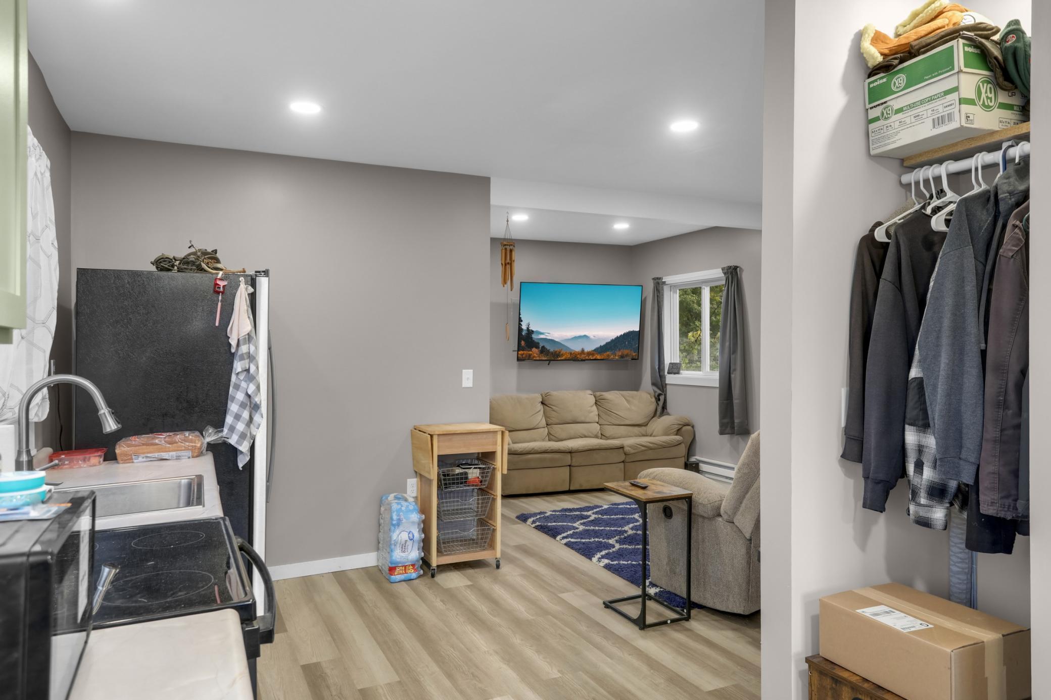 1808 Beach Drive Se Property Photo 14