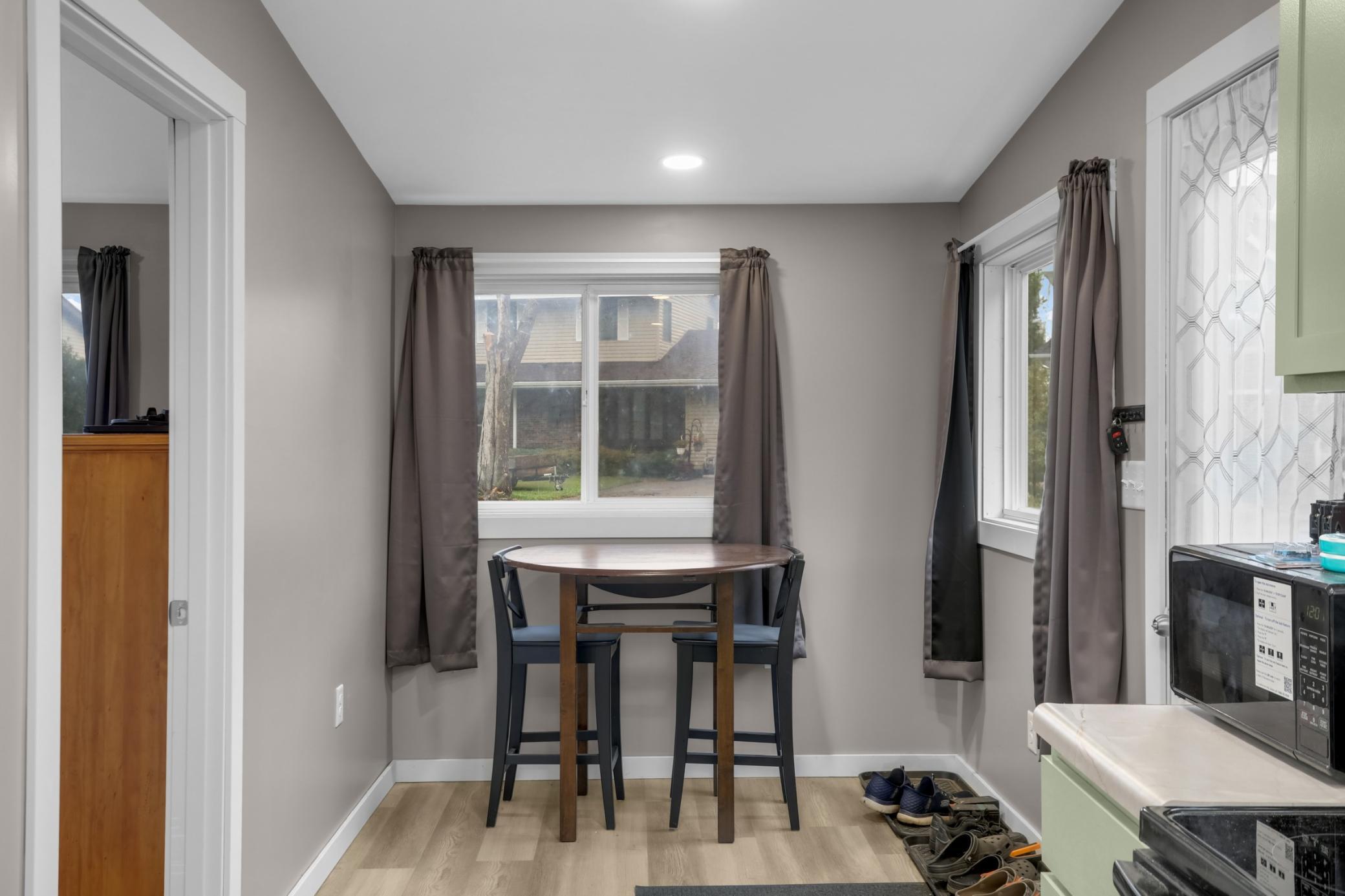 1808 Beach Drive Se Property Photo 18