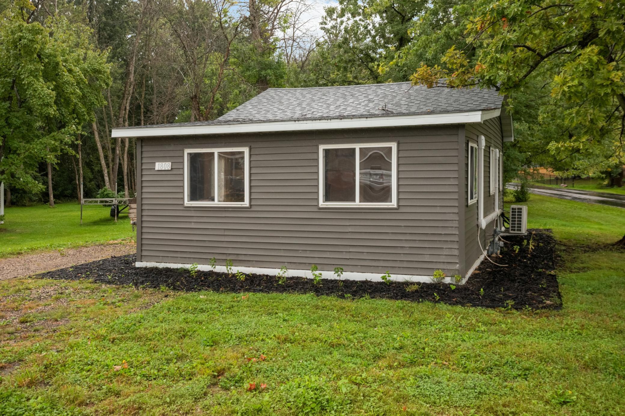 1808 Beach Drive Se Property Photo 22