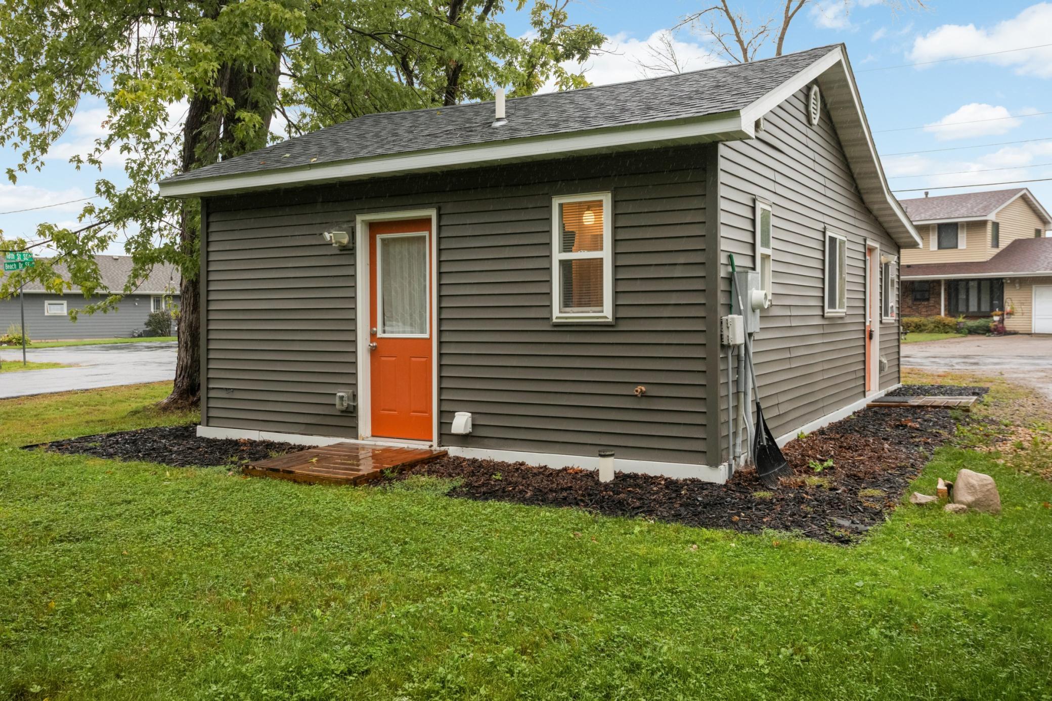1808 Beach Drive Se Property Photo 25