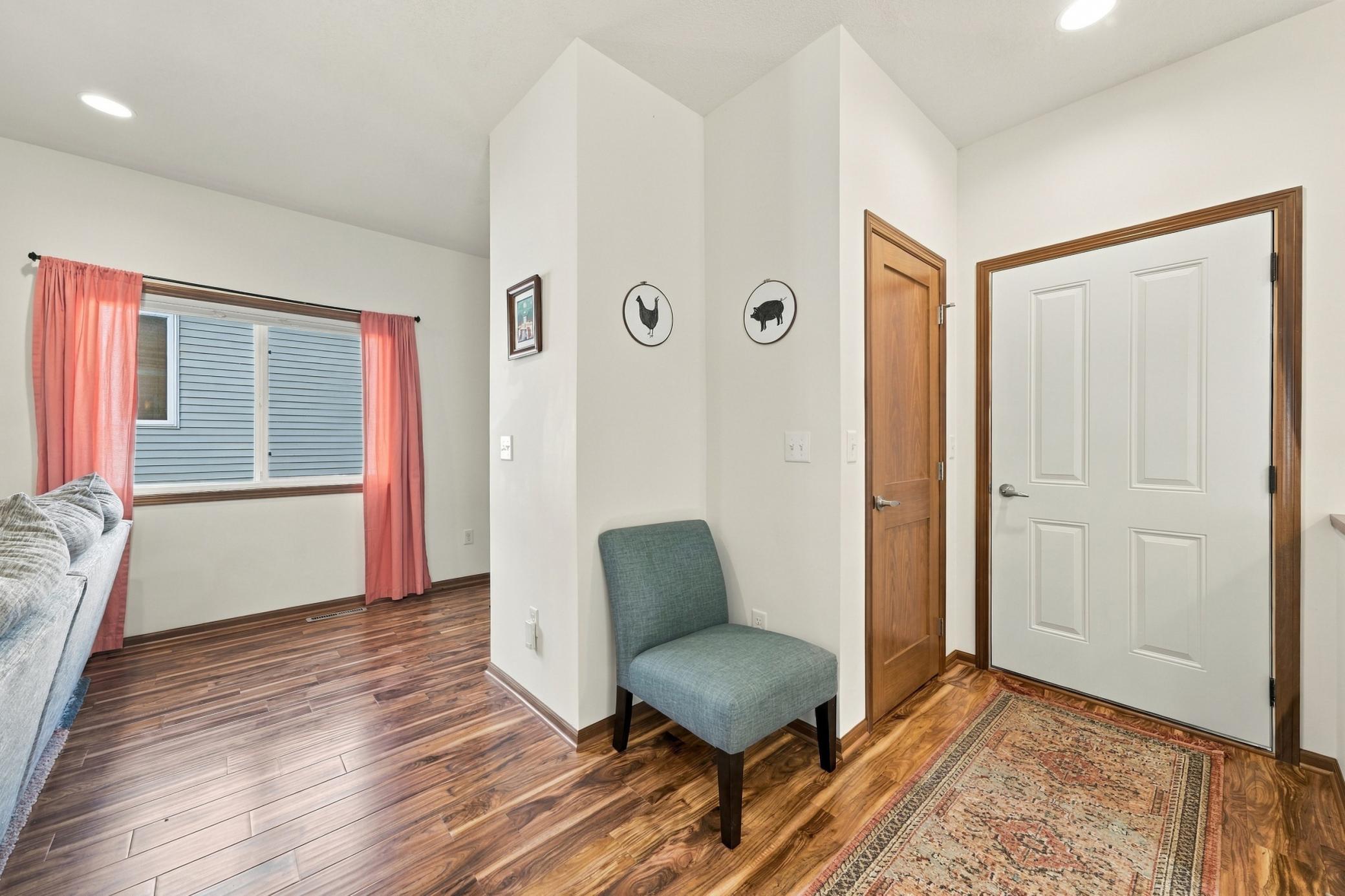 3806 Meadowview Way Property Photo 10