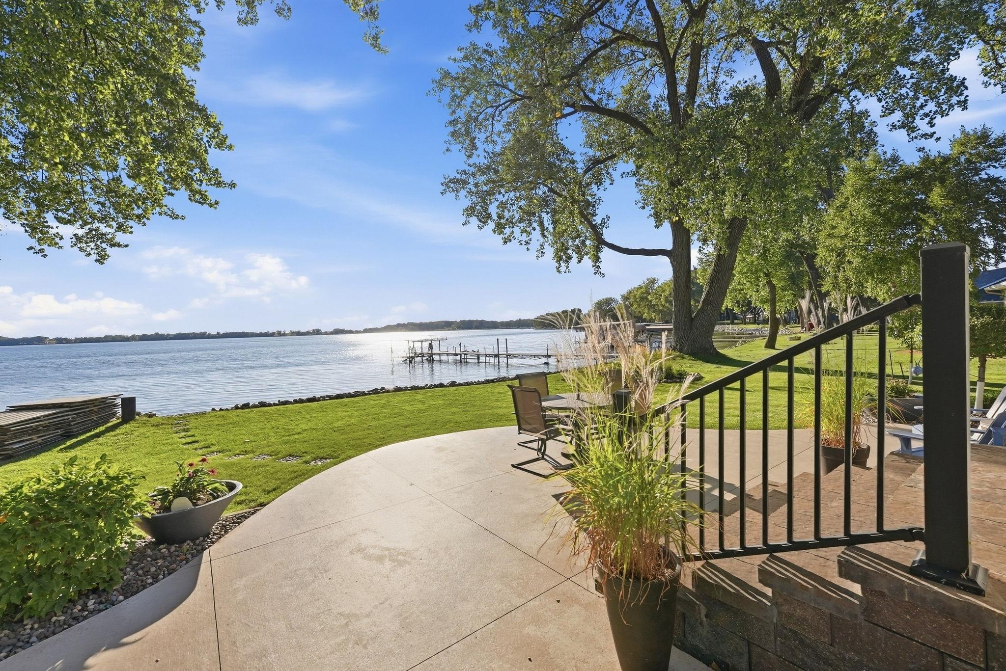 14271 Breezy Point Road Property Photo 1