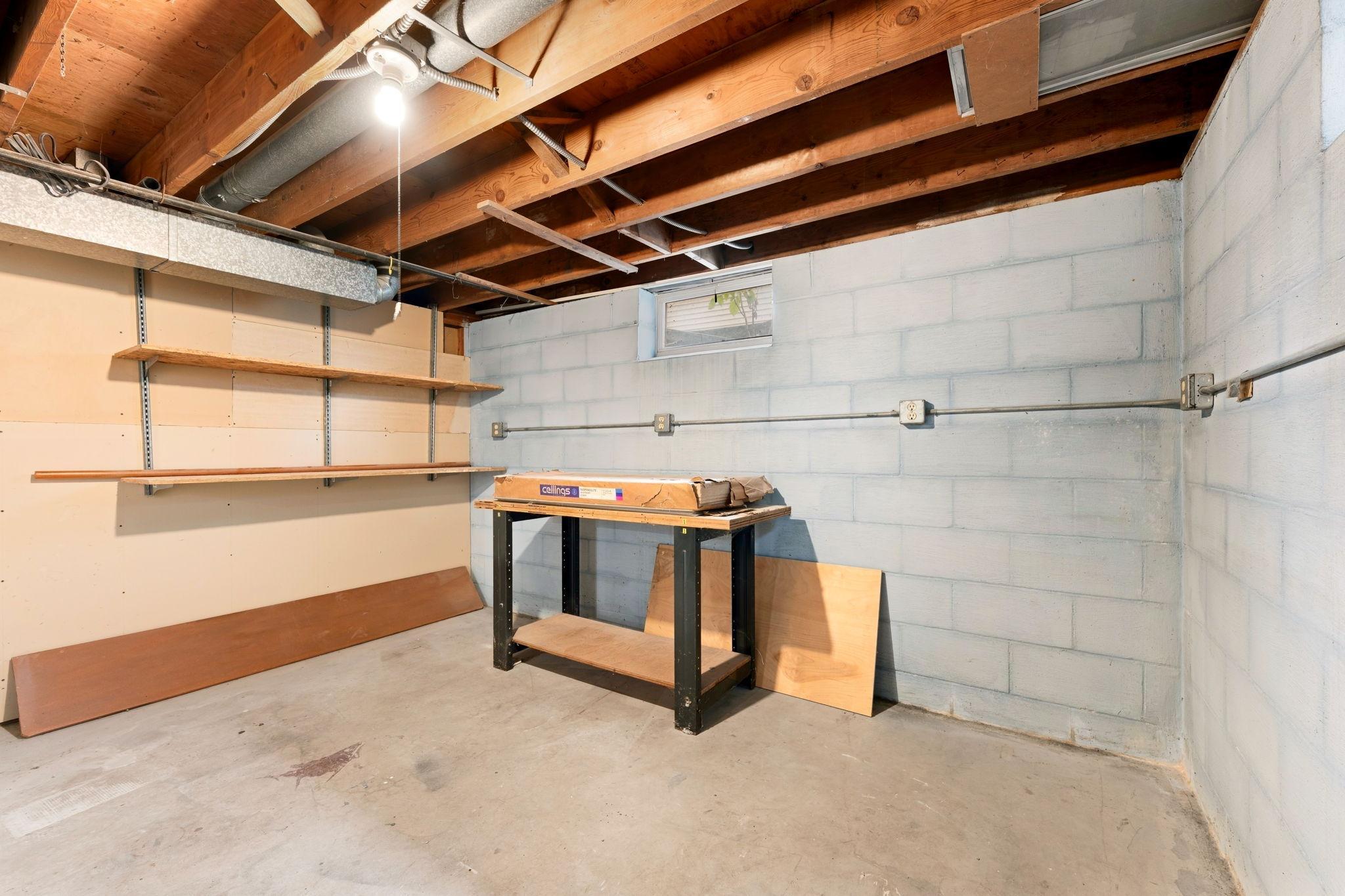 6607 Colfax Avenue N Property Photo 14