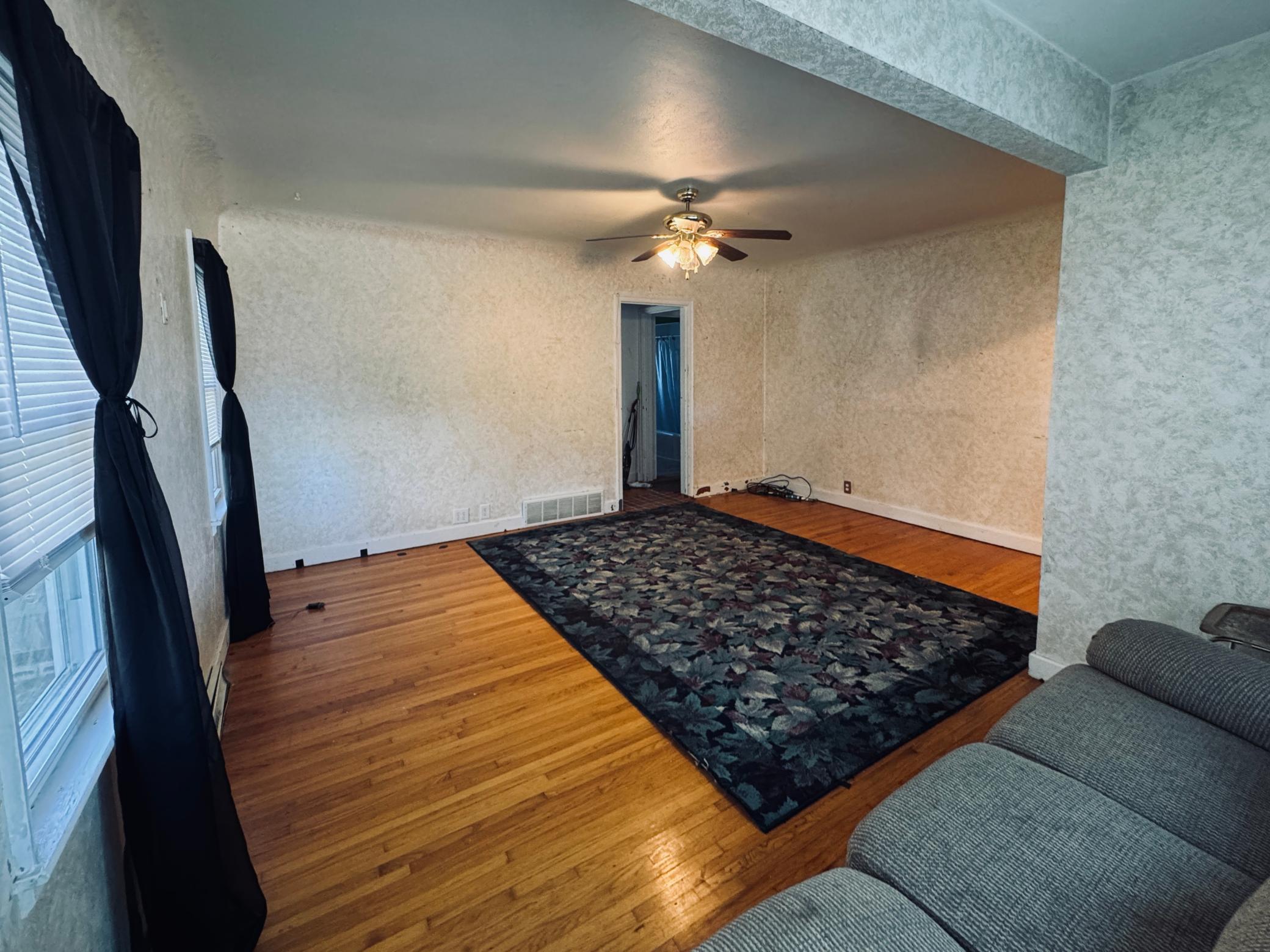 1137 6th Street Property Photo 6