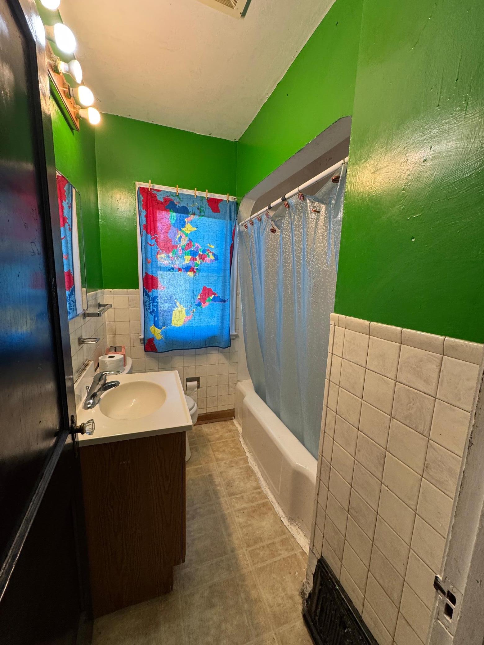 1137 6th Street Property Photo 8