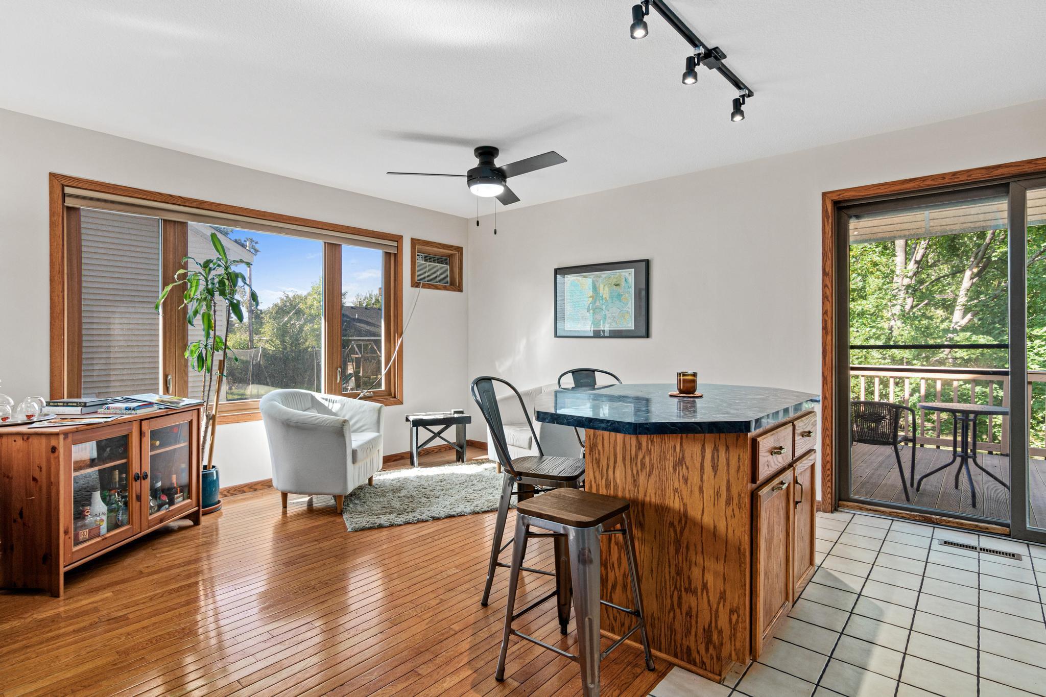 7720 Long Lake Road Property Photo 4