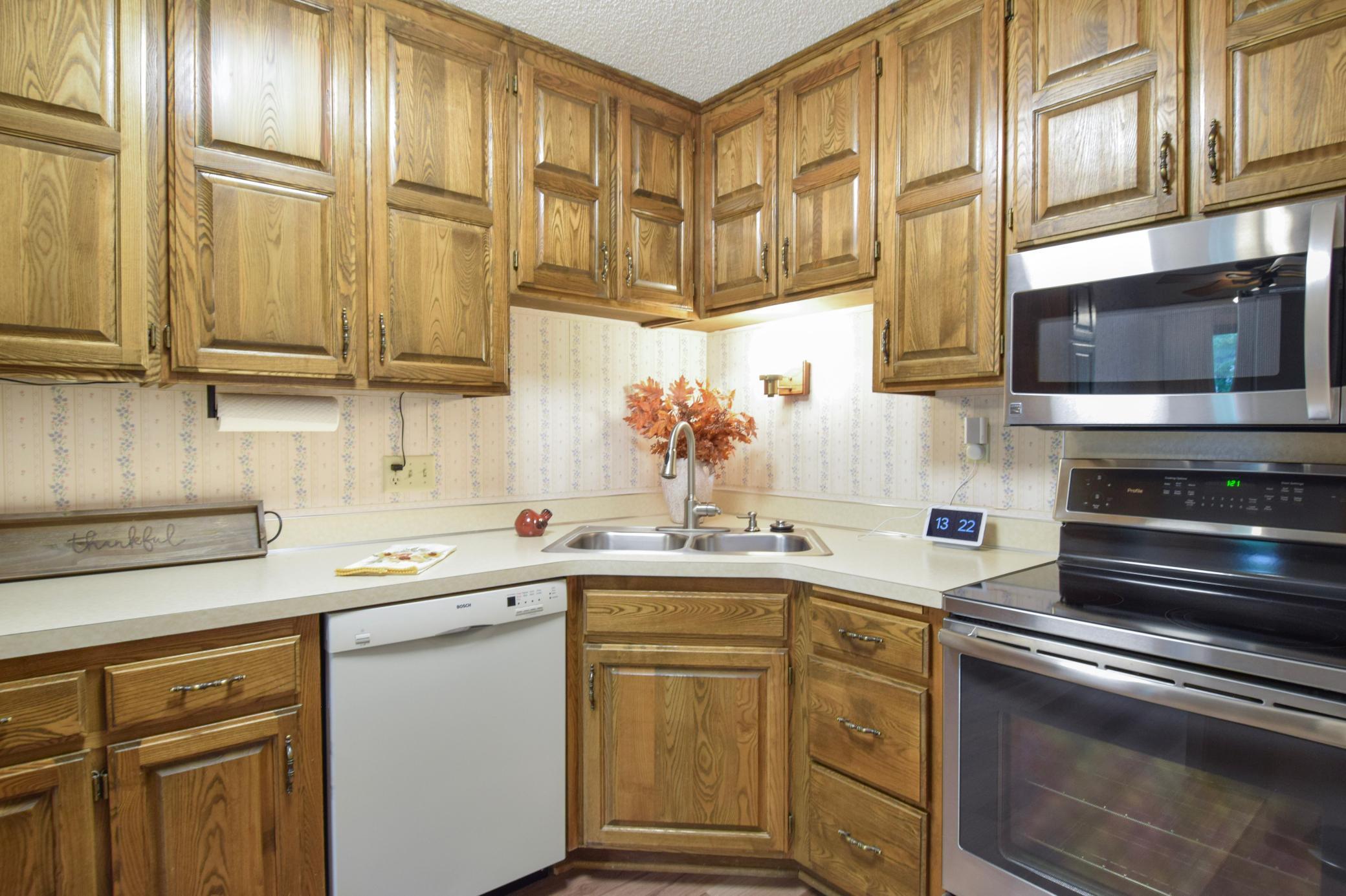 8724 N Maplebrook Circle Property Photo 8