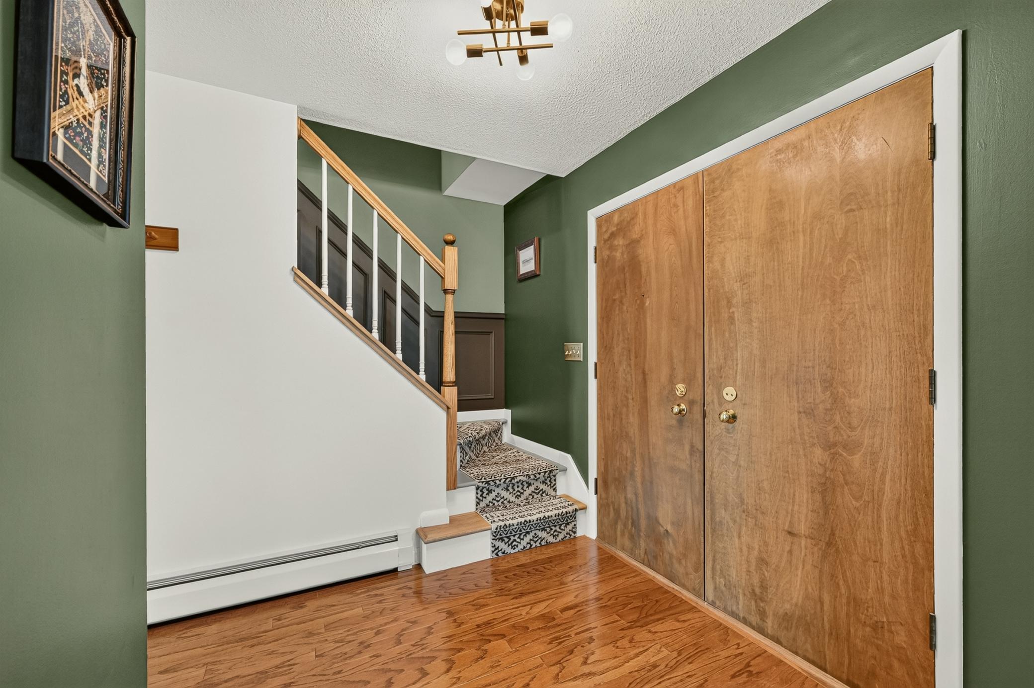 456 Valhalla Court Nw Property Photo 2