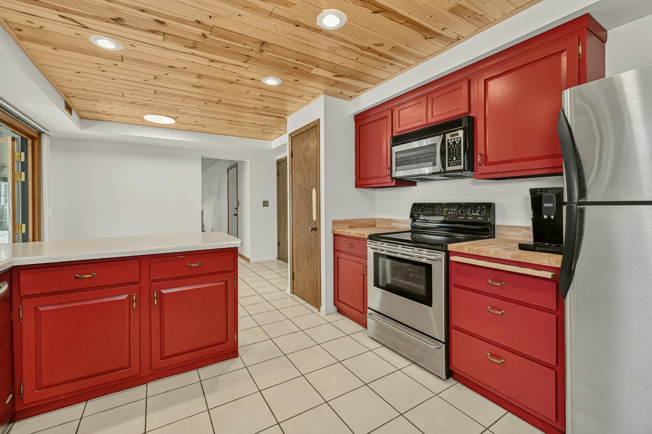 456 Valhalla Court Nw Property Photo 8