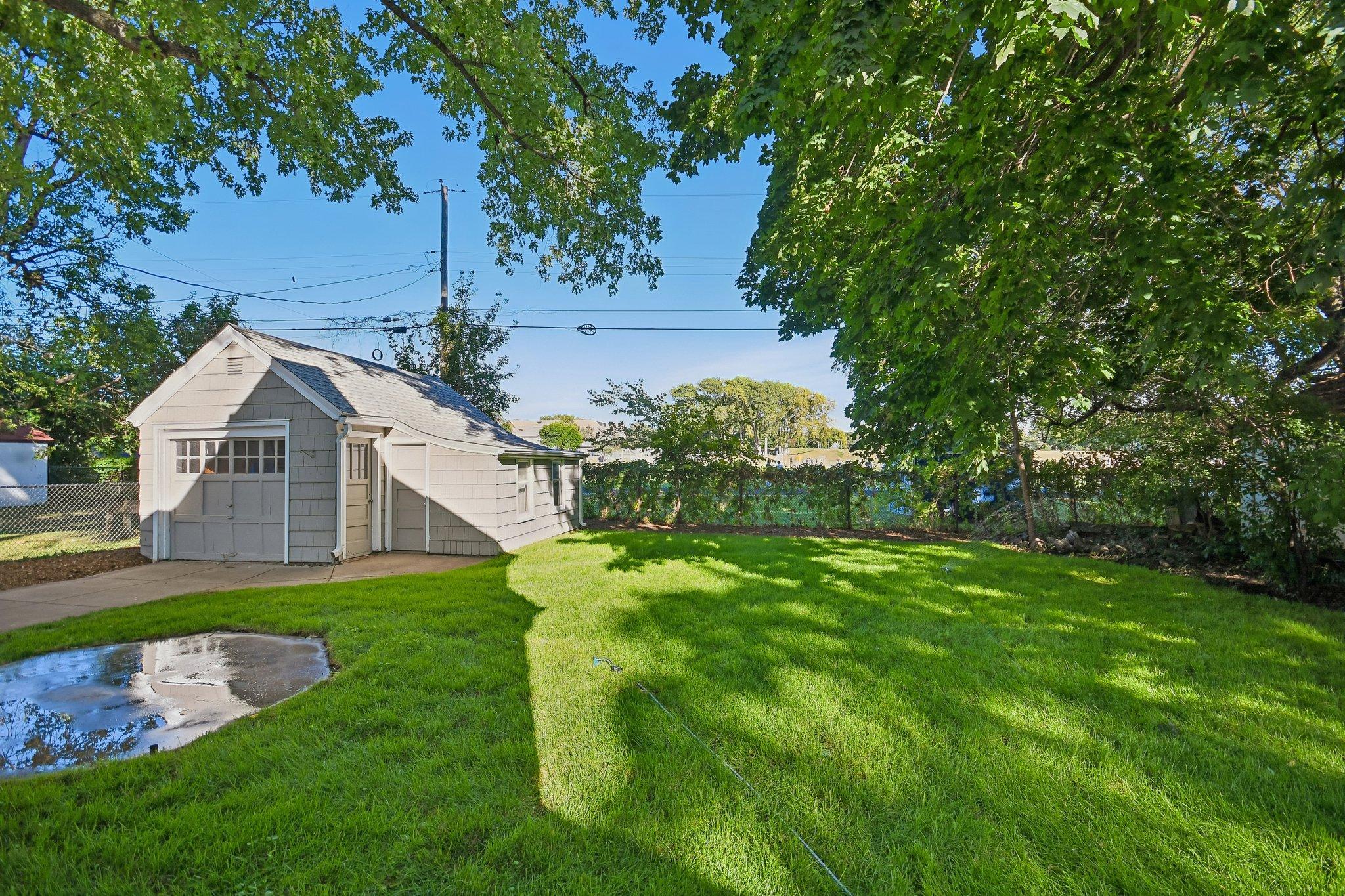 552 Fairview Avenue S Property Photo 4