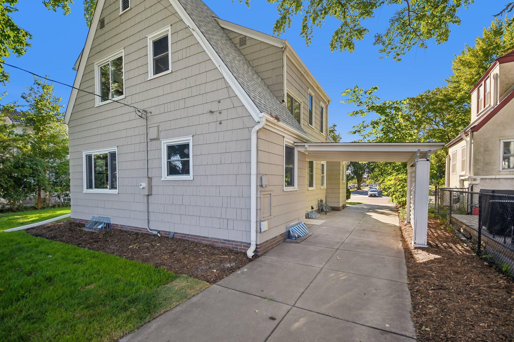 552 Fairview Avenue S Property Photo 50