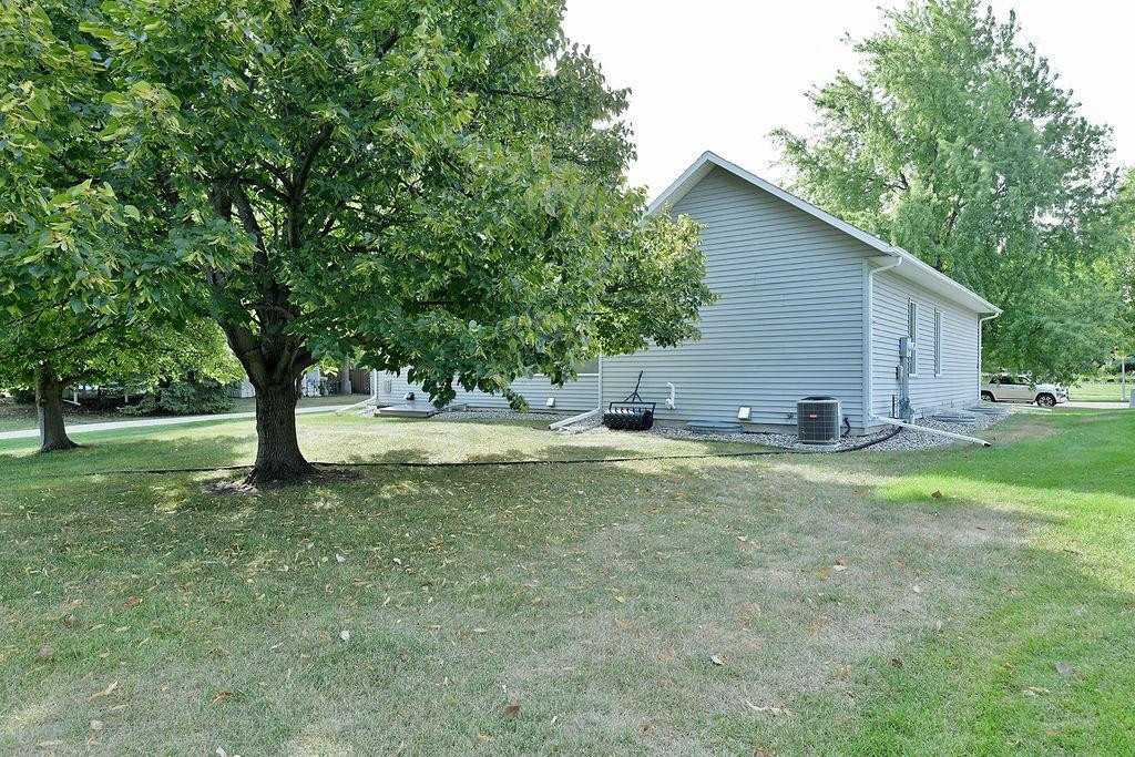 2541 S 26th Avenue S Property Photo 44