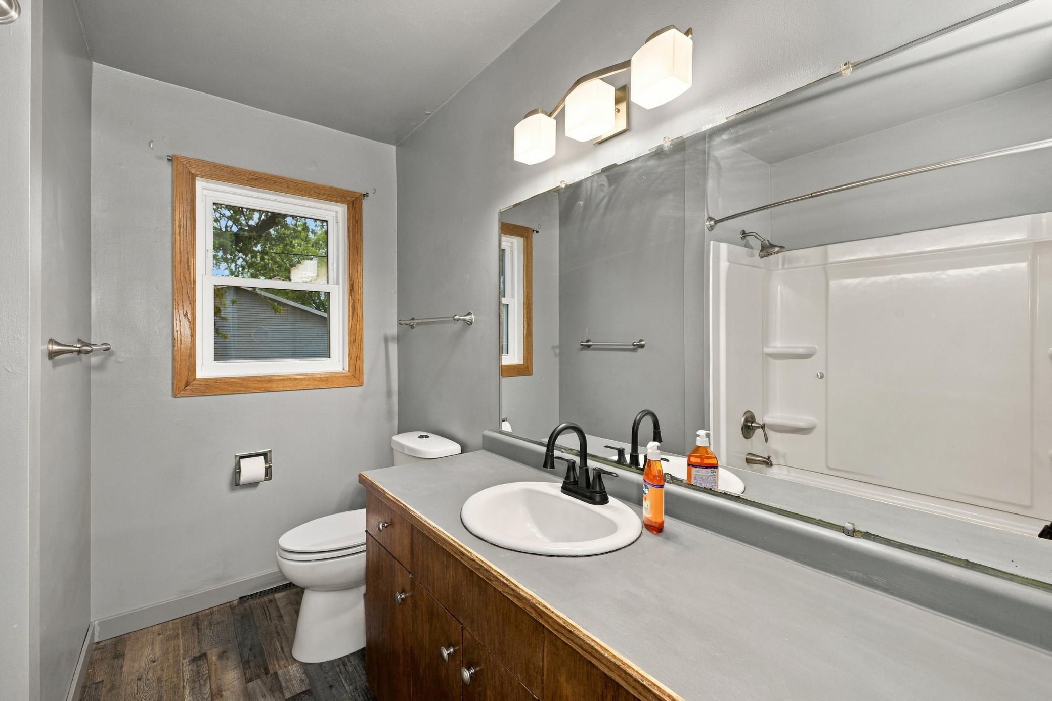 537 2nd St Court E Property Photo 10