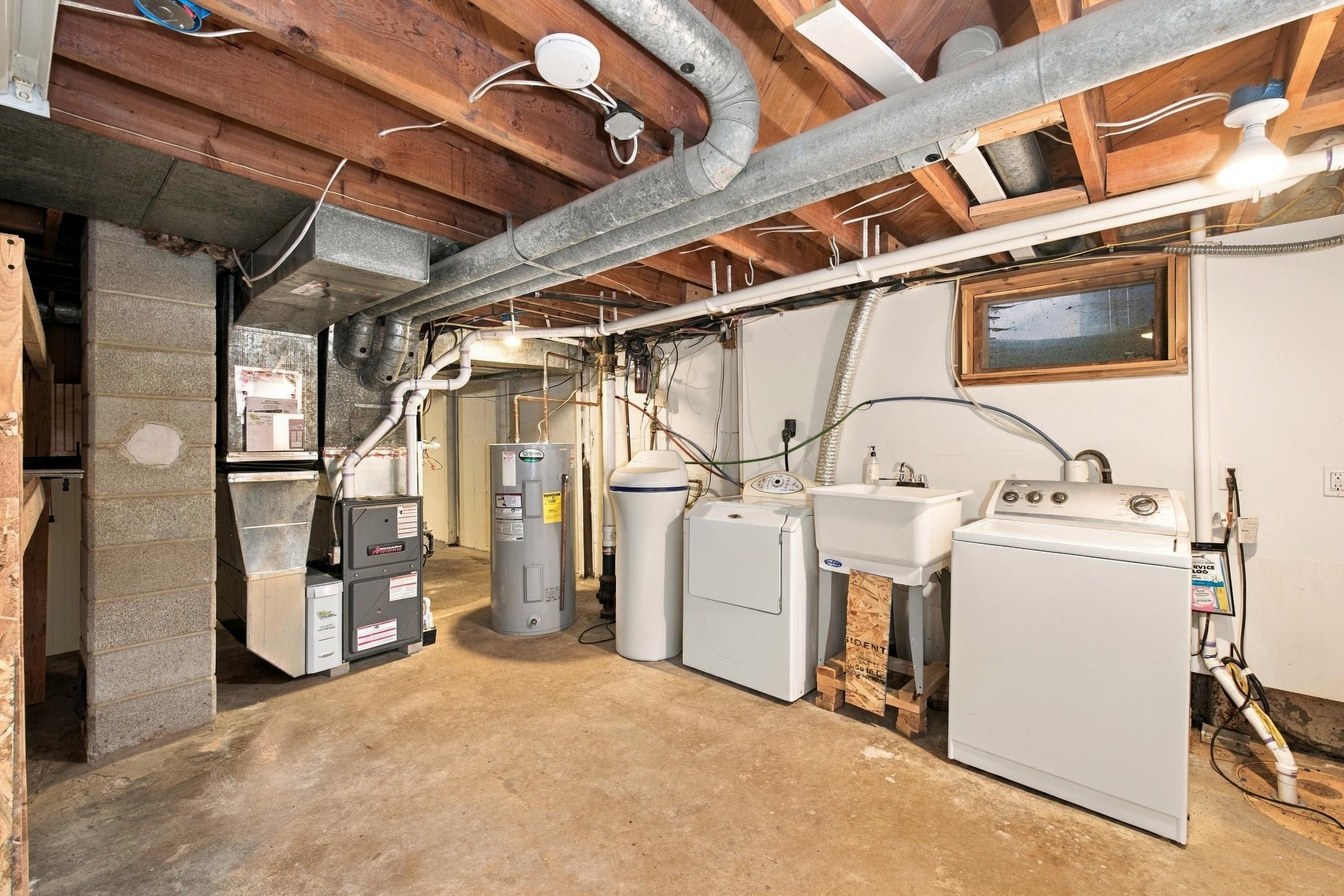 537 2nd St Court E Property Photo 19