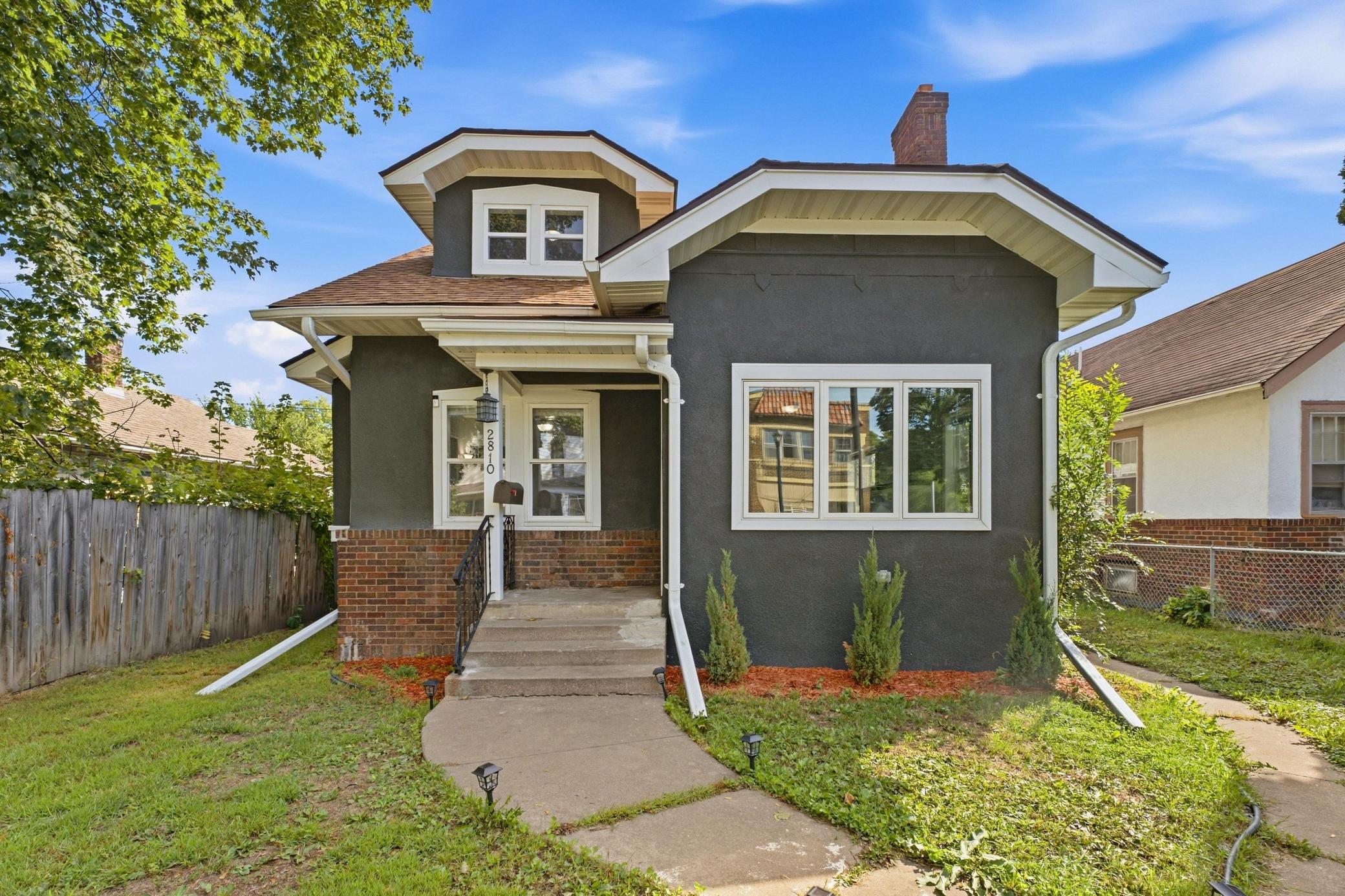 2810 Penn Avenue N Property Photo 4