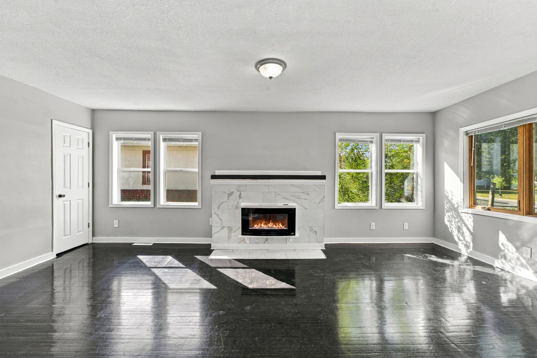 2810 Penn Avenue N Property Photo 6