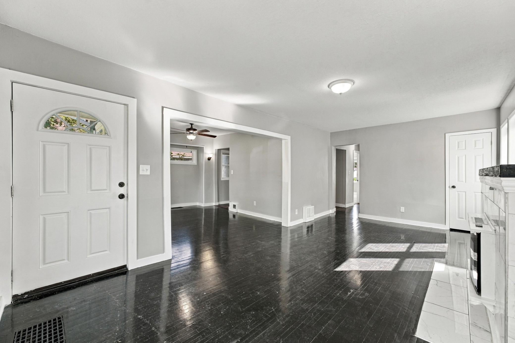 2810 Penn Avenue N Property Photo 9