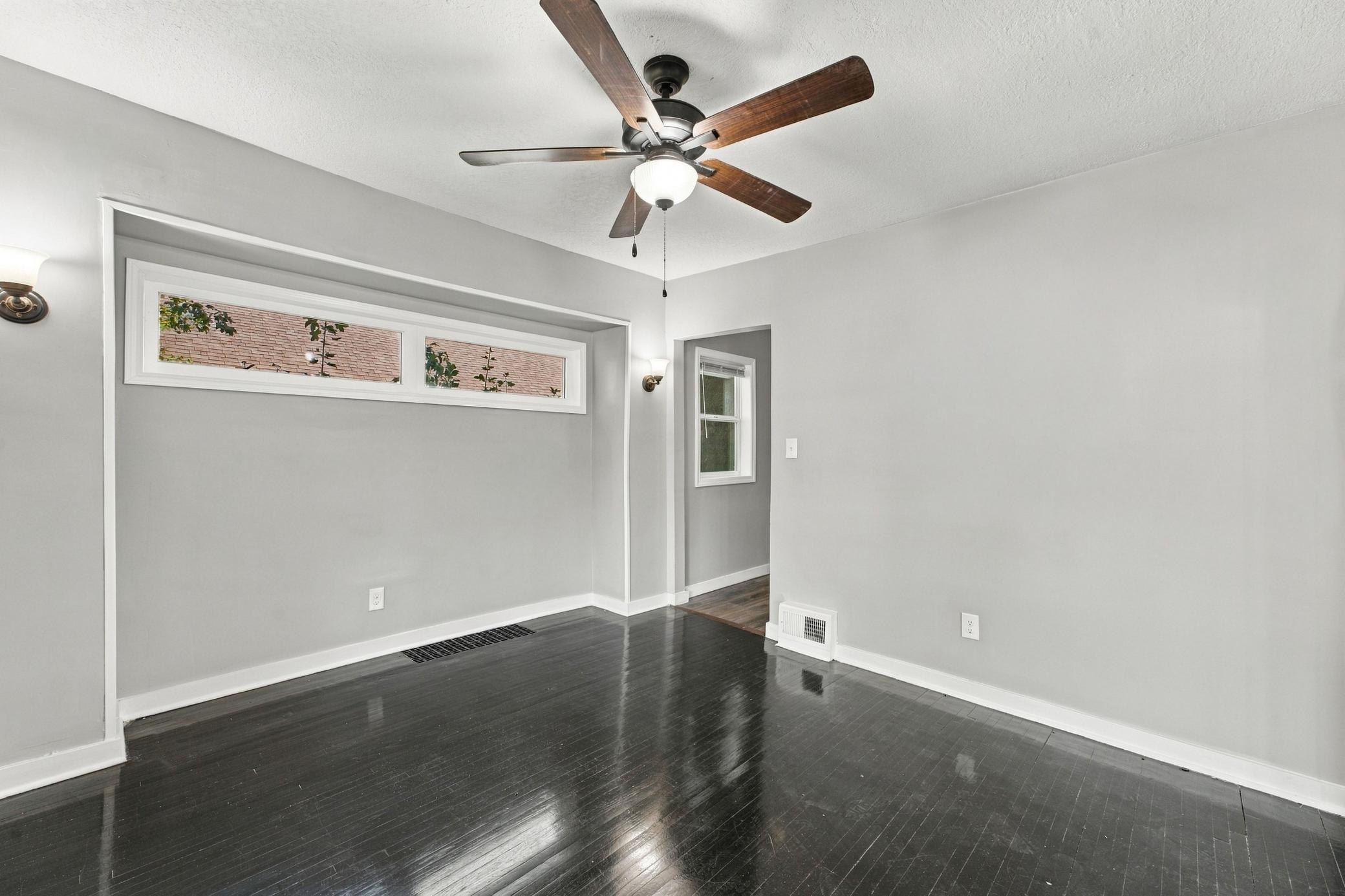 2810 Penn Avenue N Property Photo 11