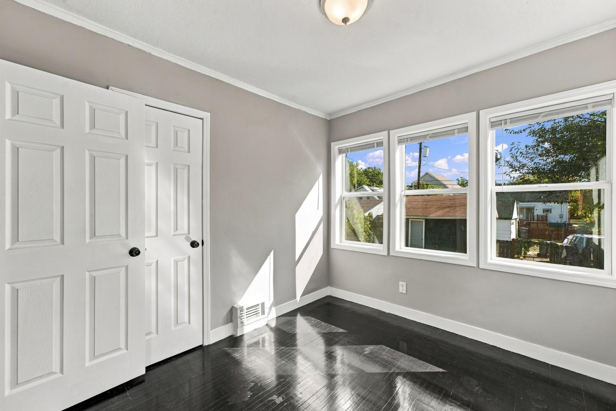 2810 Penn Avenue N Property Photo 19