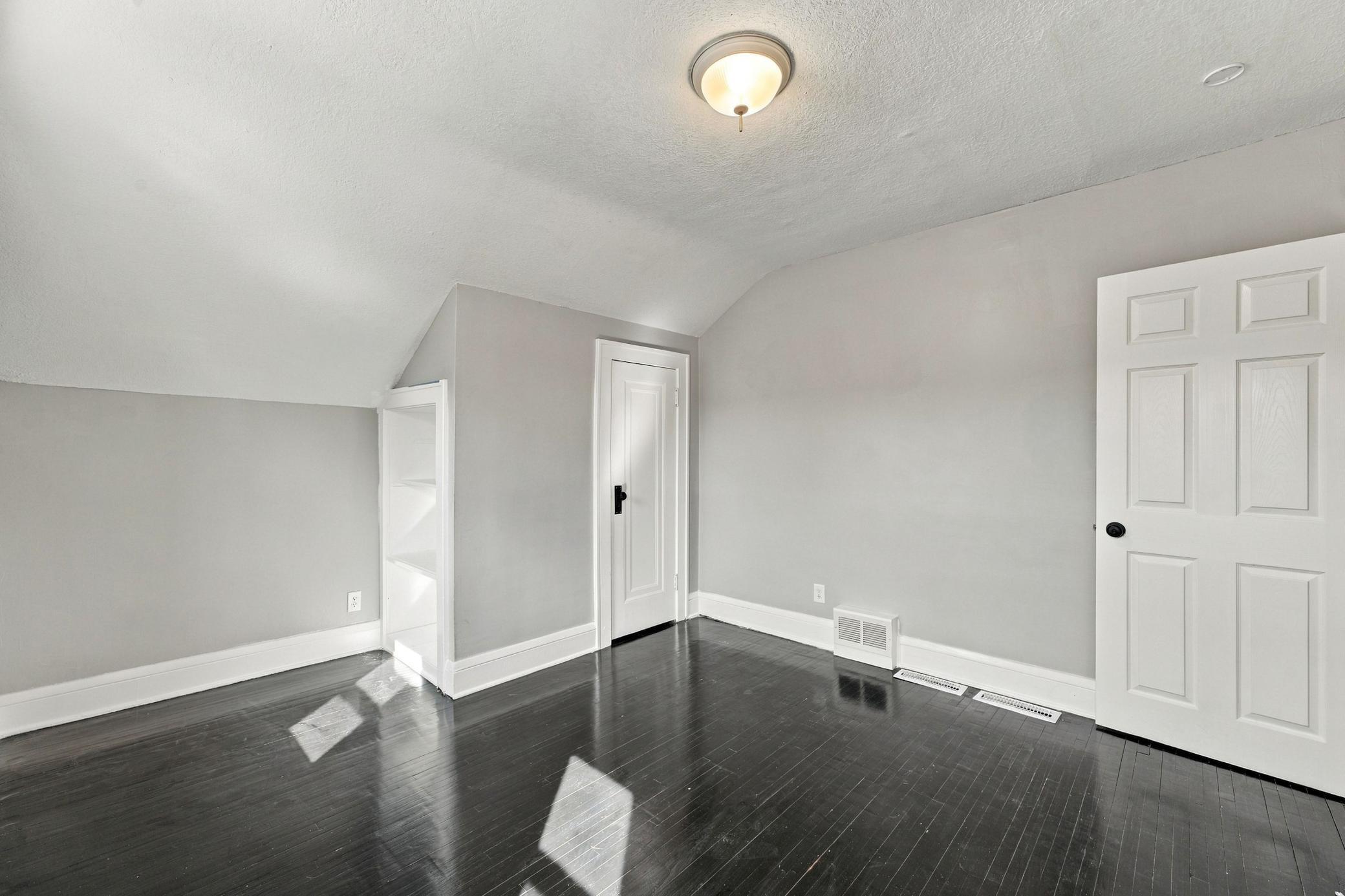 2810 Penn Avenue N Property Photo 26