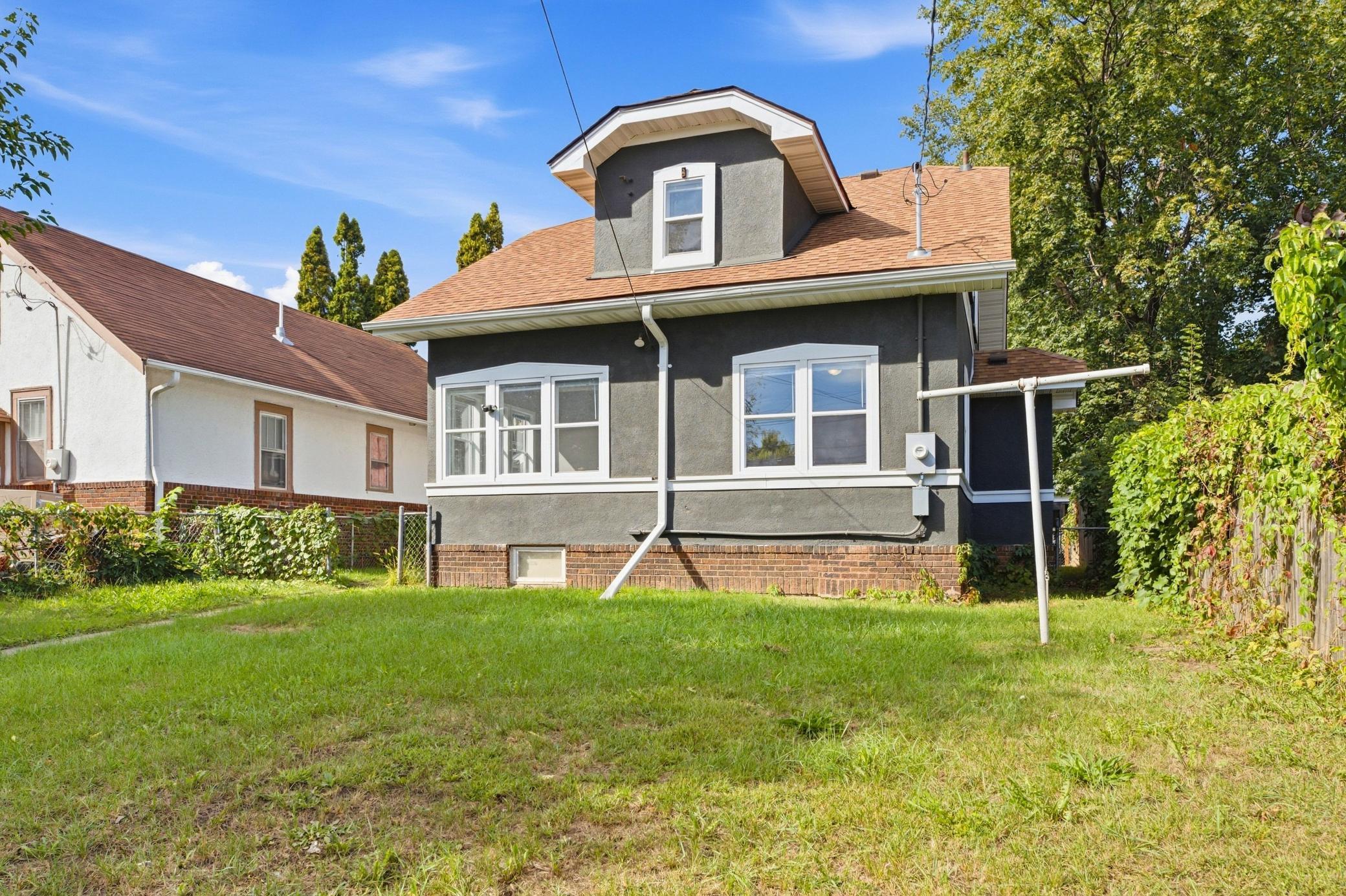 2810 Penn Avenue N Property Photo 33
