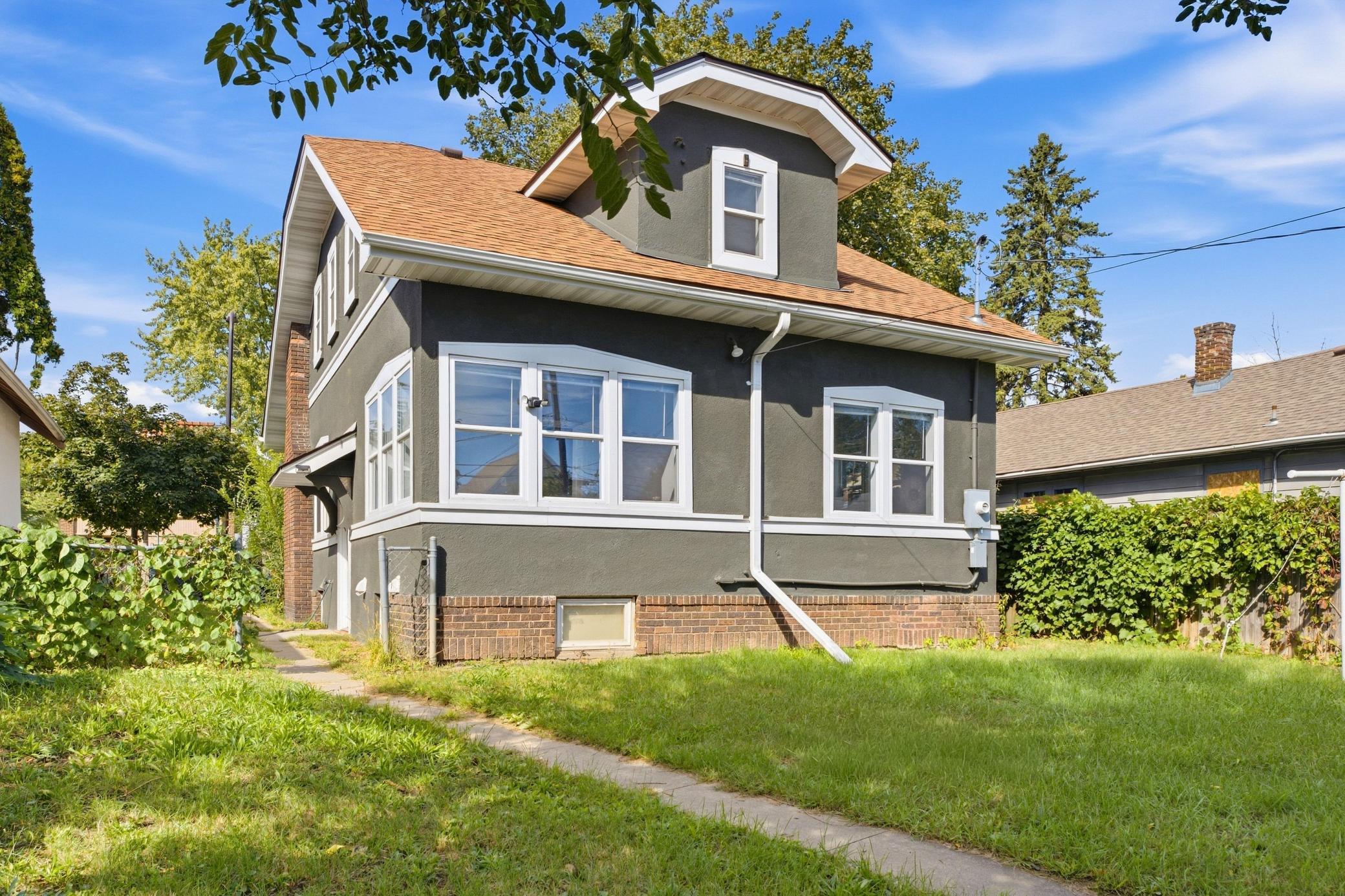 2810 Penn Avenue N Property Photo 34