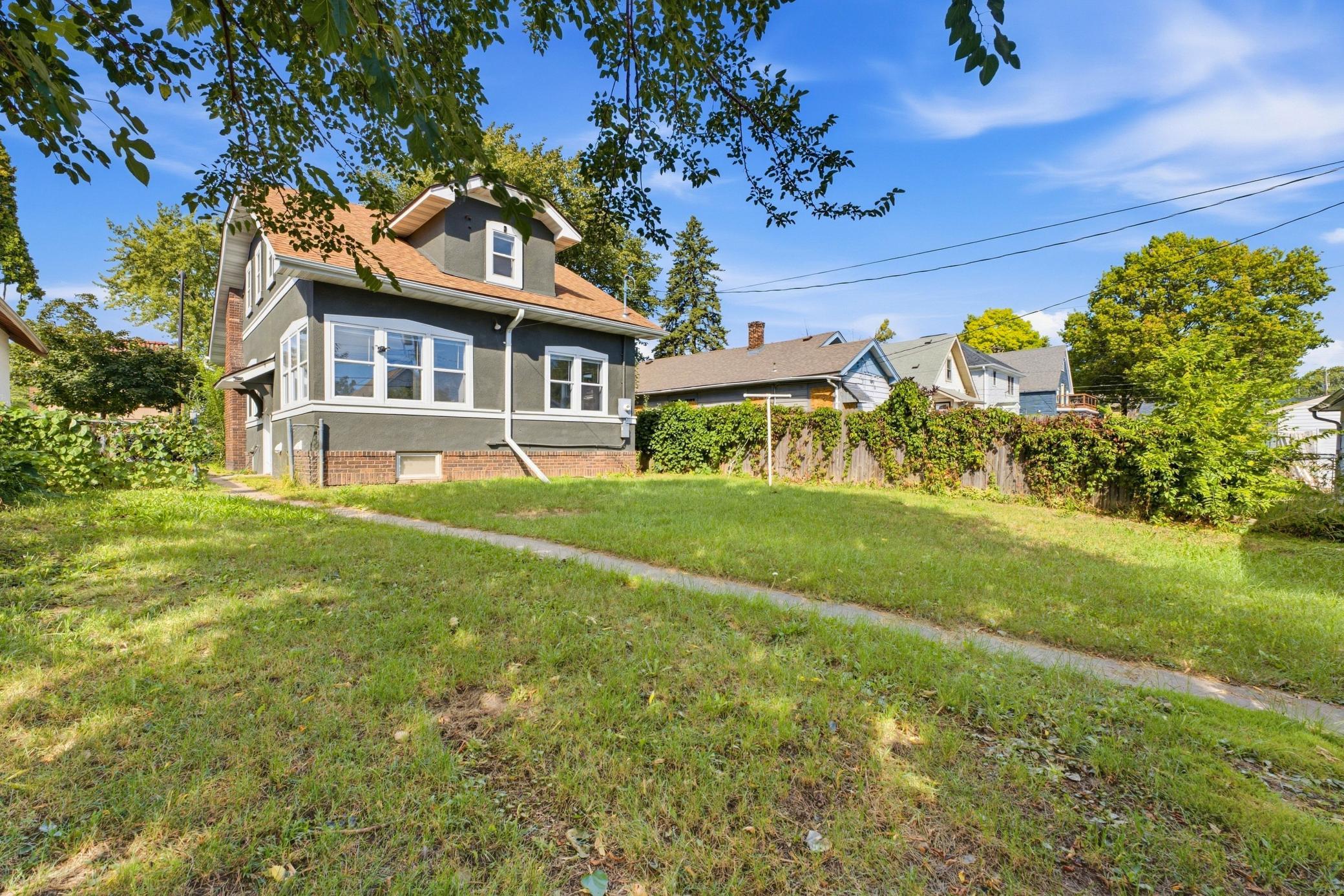 2810 Penn Avenue N Property Photo 36