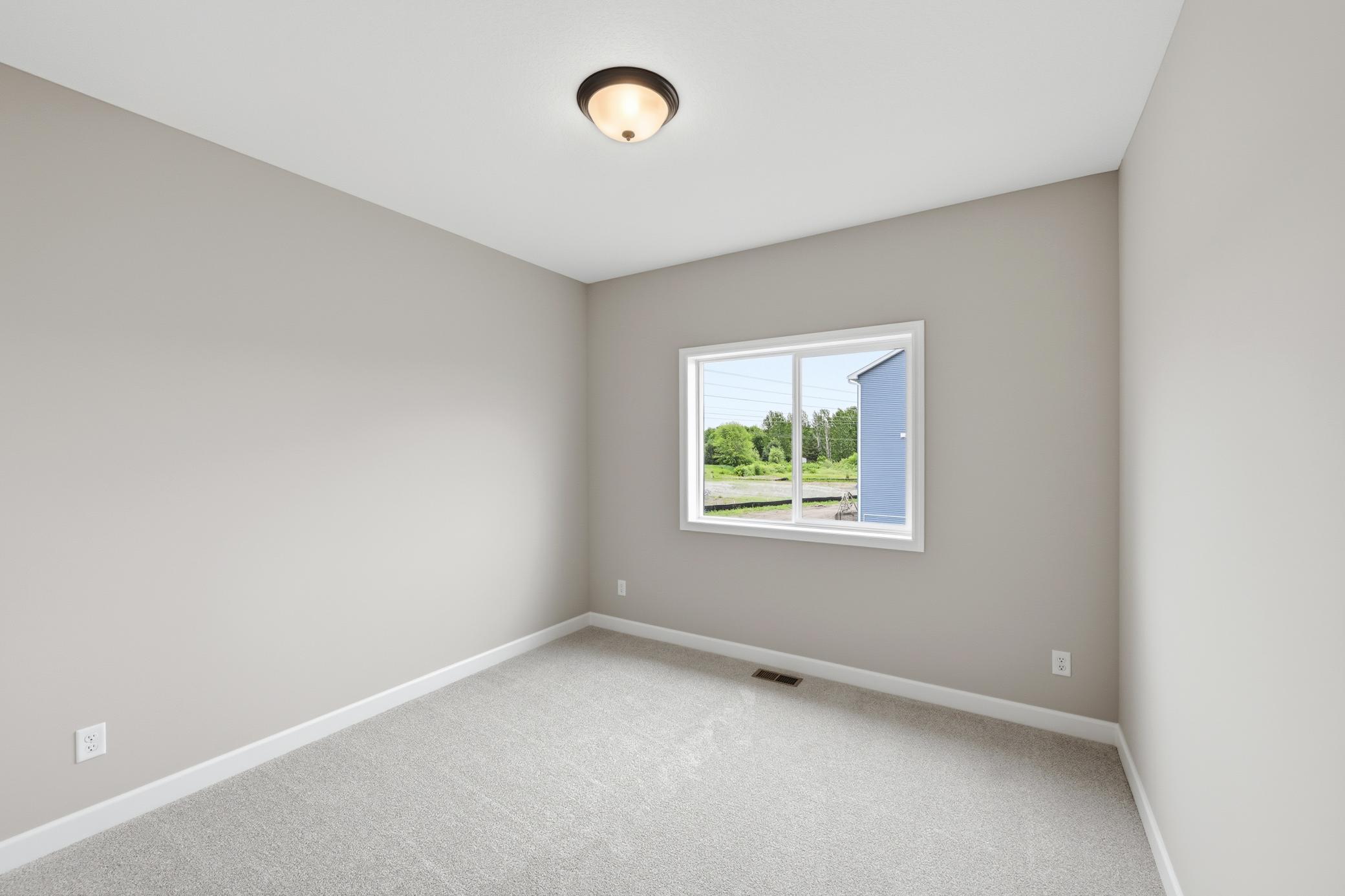 4617 89th Street Ne Property Photo 5