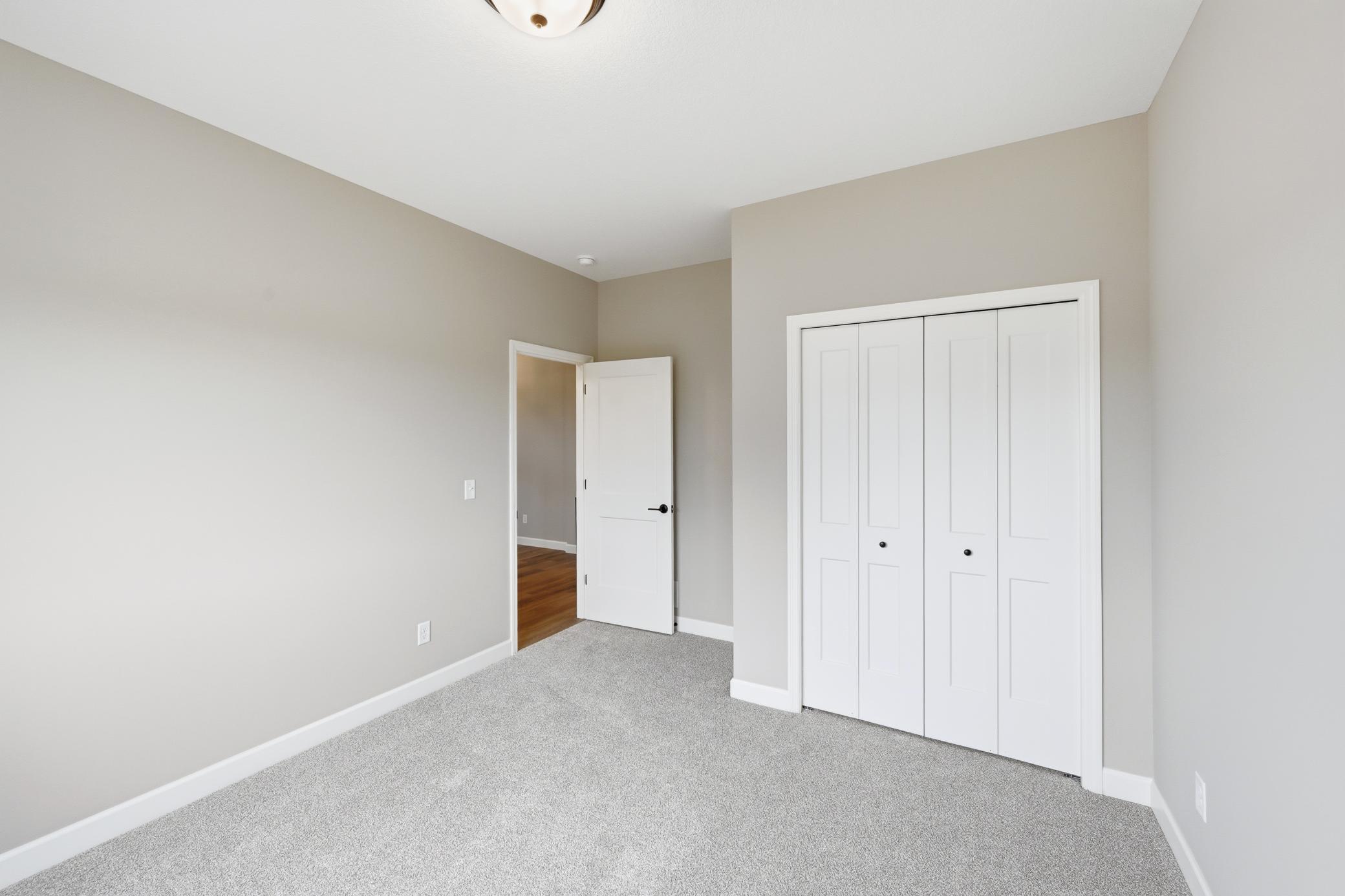 4617 89th Street Ne Property Photo 6