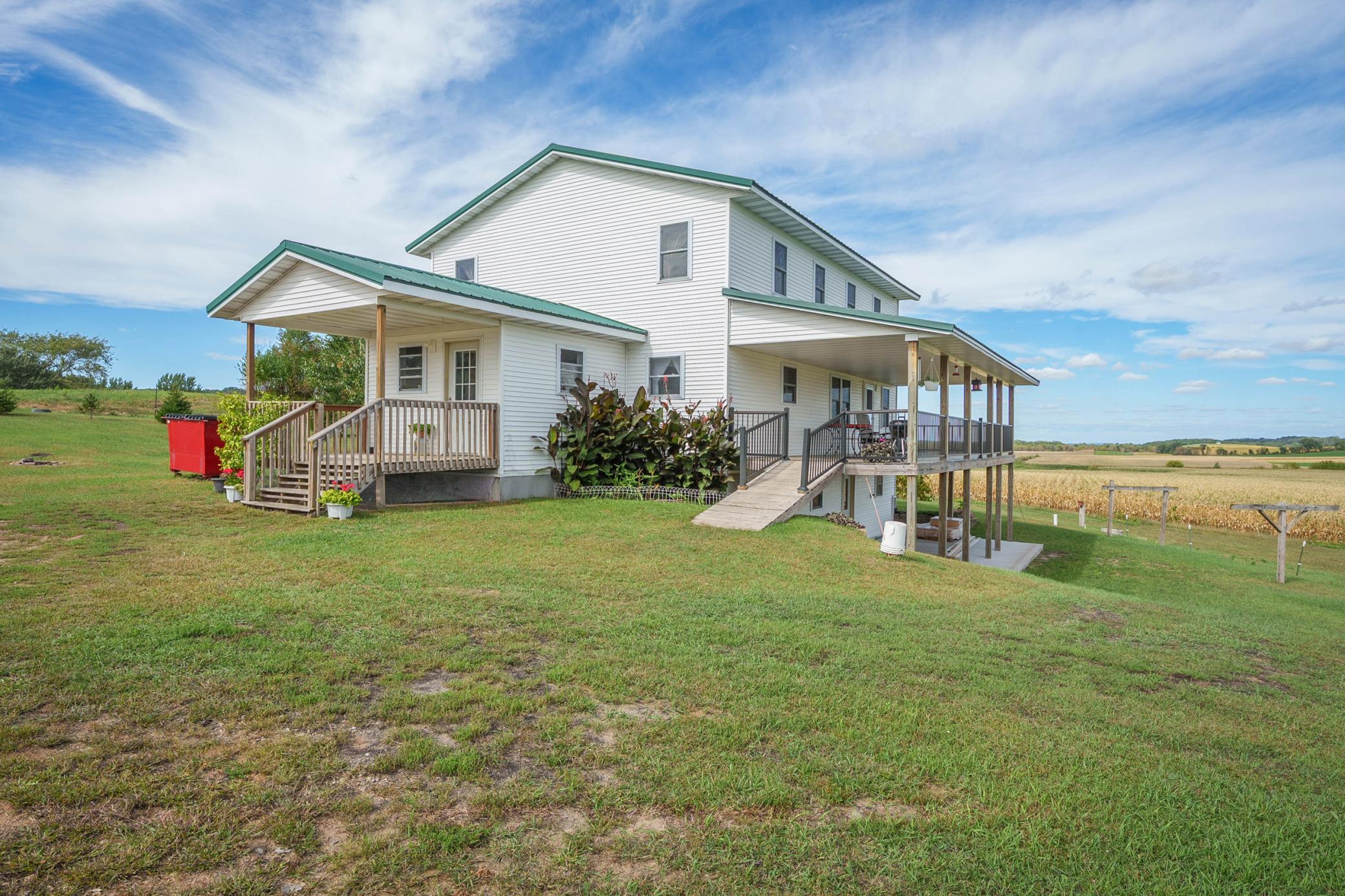 W2550 County Road R Property Photo 1
