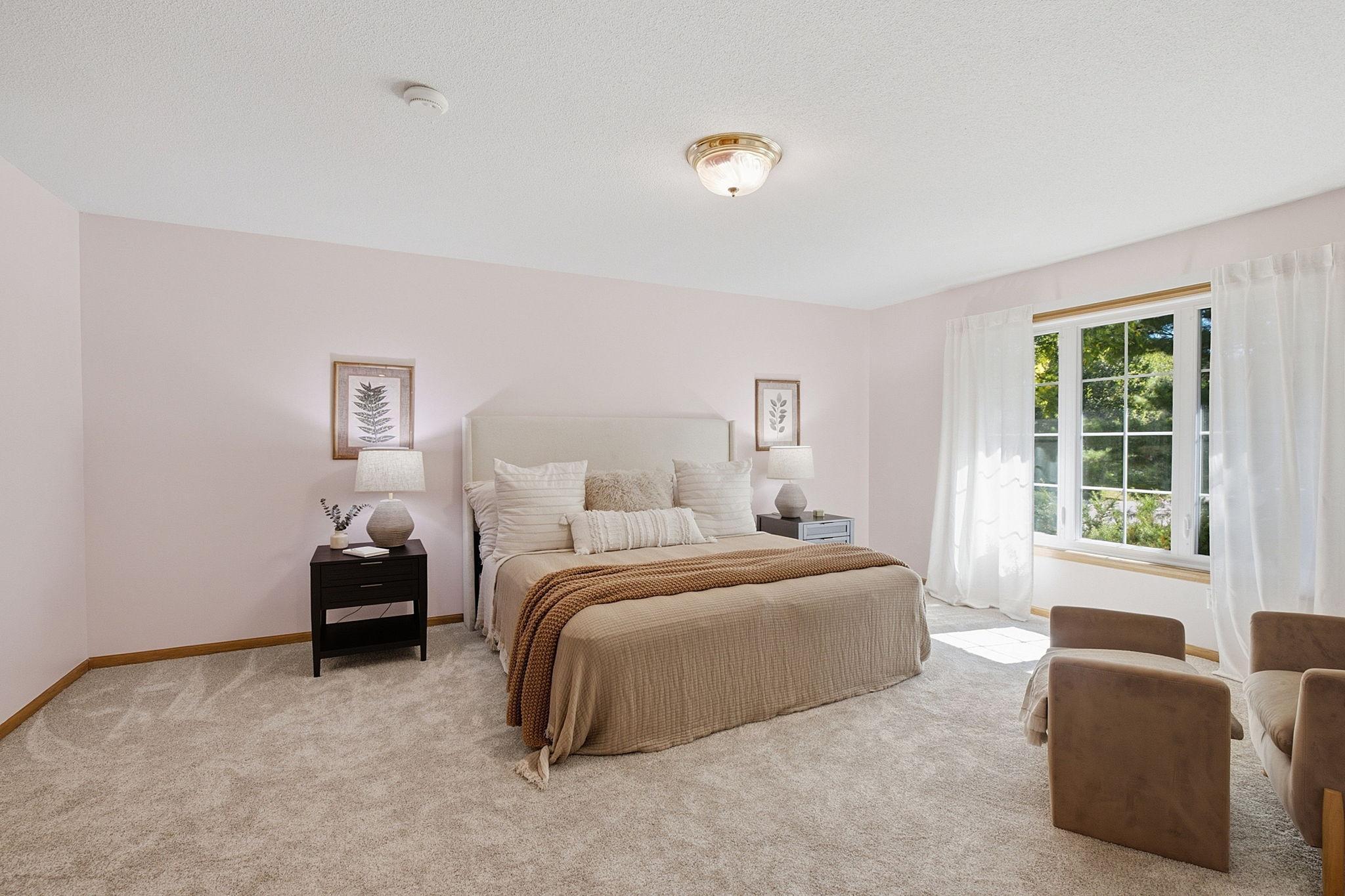 12827 Dover Court Property Photo 6
