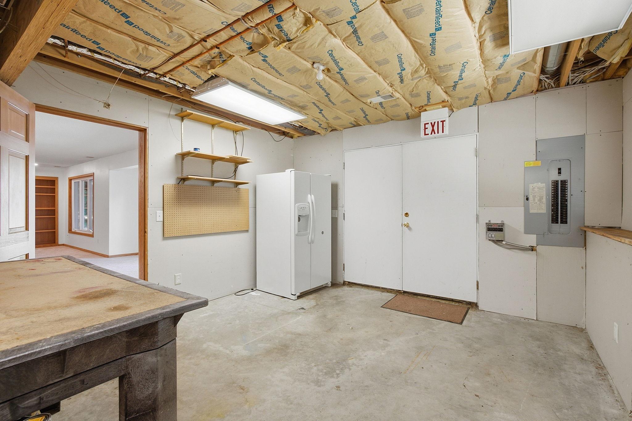 12827 Dover Court Property Photo 12
