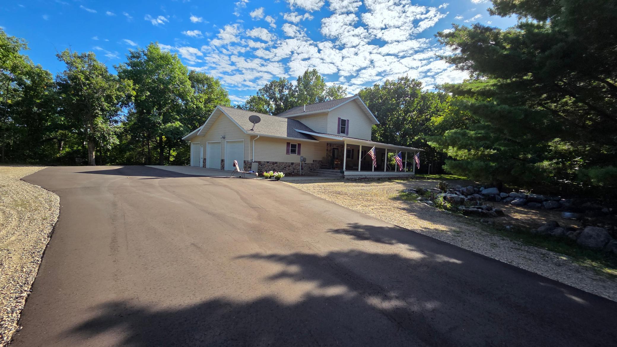 26179 Raleigh Hill Road Property Photo 1