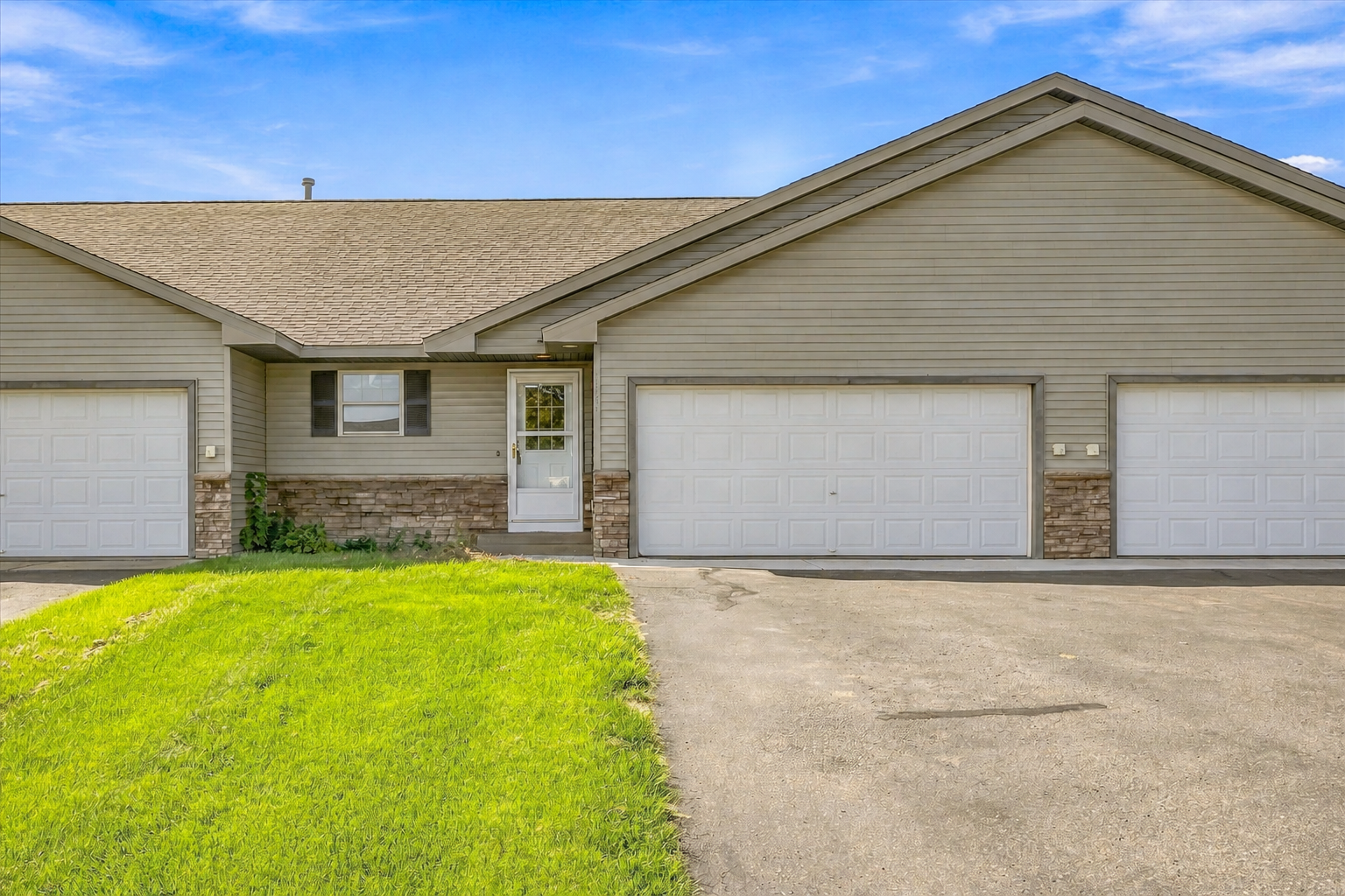 1728 Redhead Avenue Property Photo 1