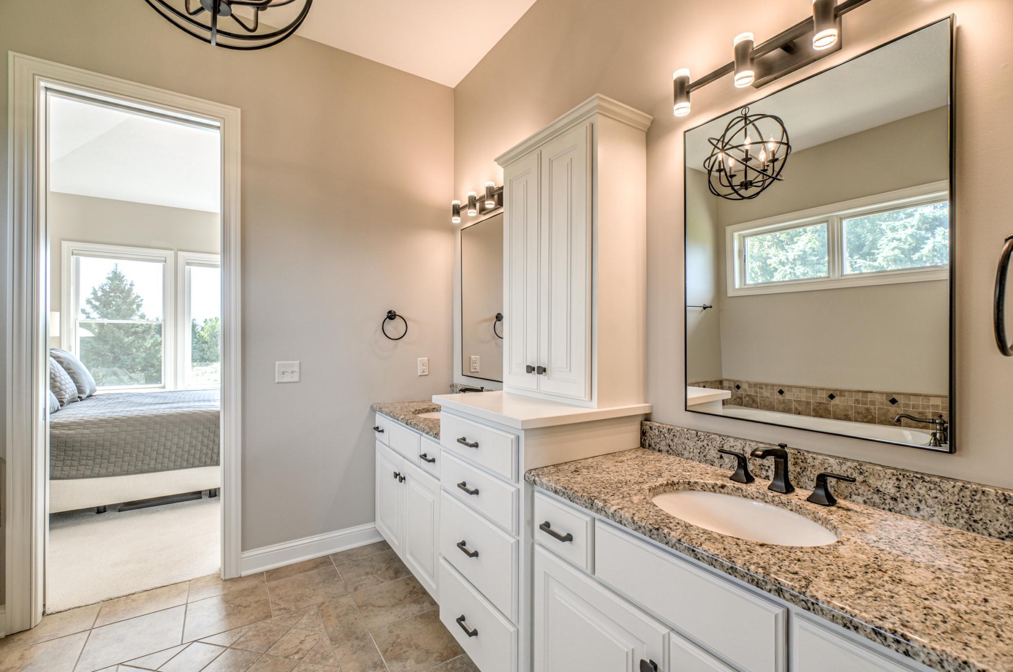 2928 Jonquil Trail N Property Photo 37