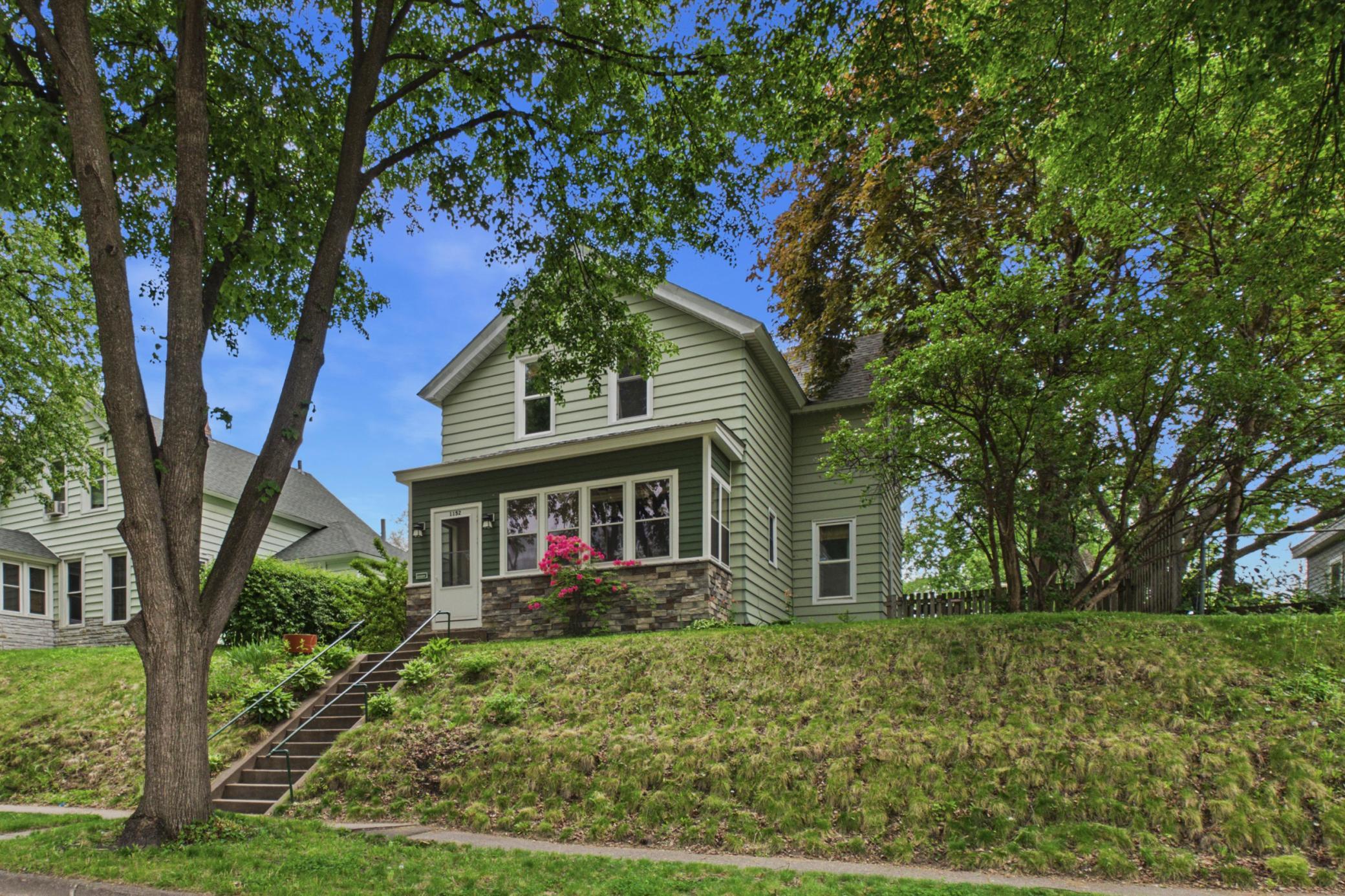 1152 Ross Avenue Property Photo 1