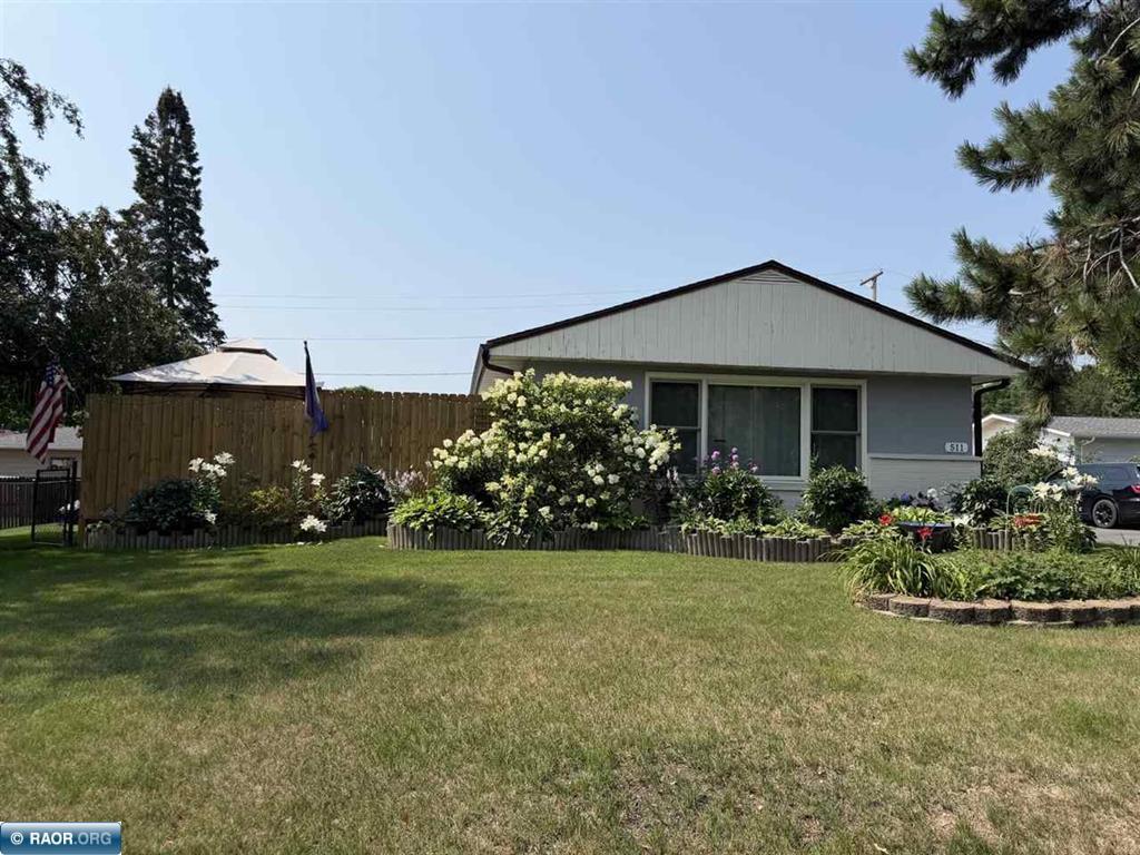 511 Indiana Avenue W Property Photo 8