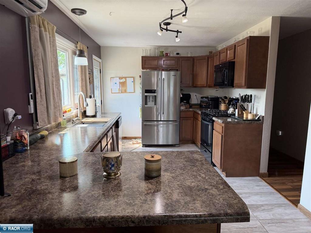 511 Indiana Avenue W Property Photo 13