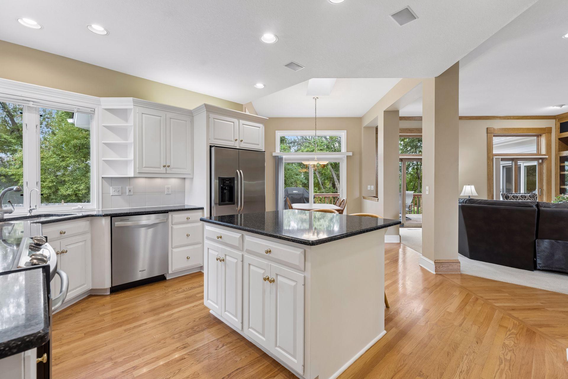7524 Auto Club Circle Property Photo 8