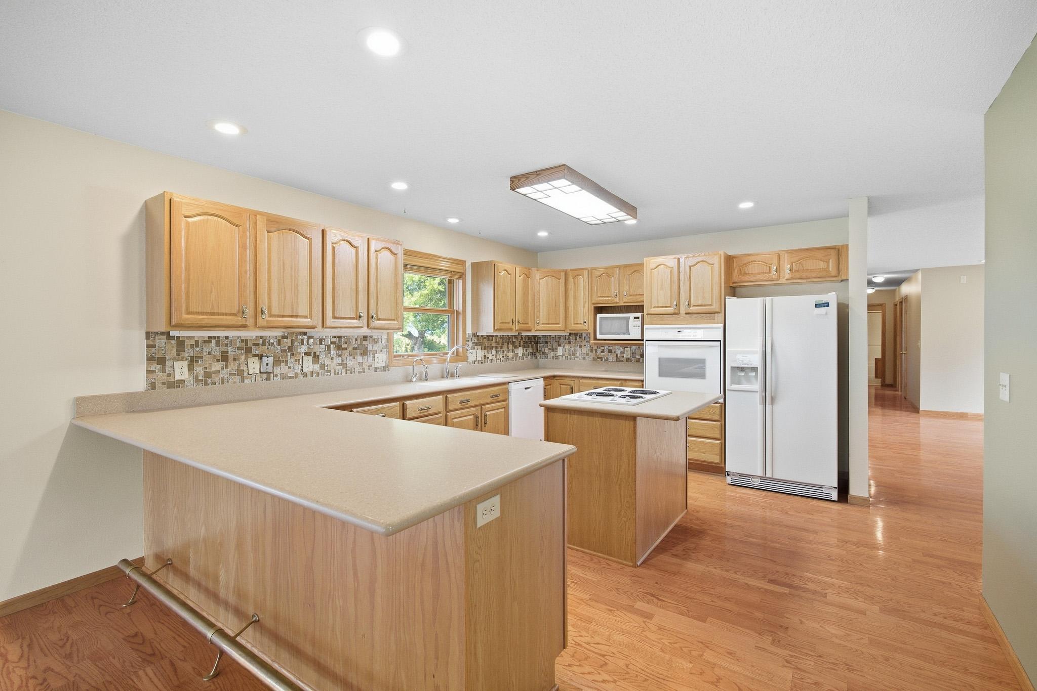 474 10th Avenue Sw Property Photo 4