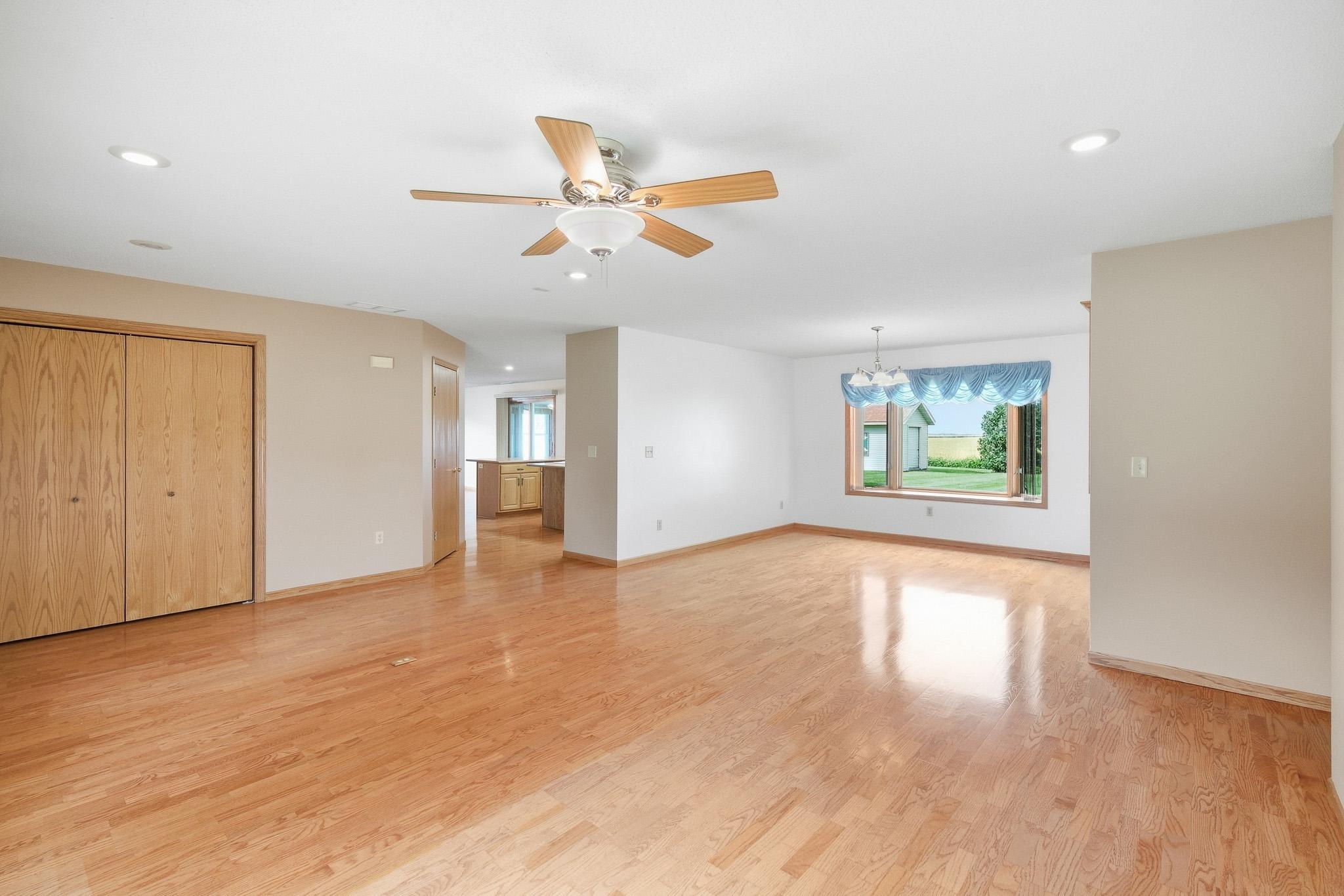 474 10th Avenue Sw Property Photo 14