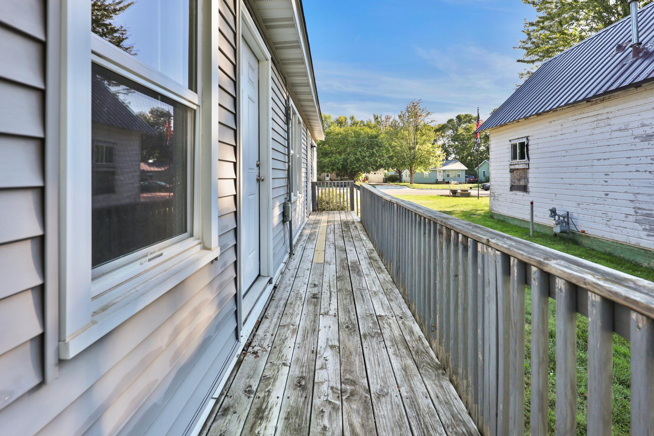 541 Broadway Avenue N Property Photo 20
