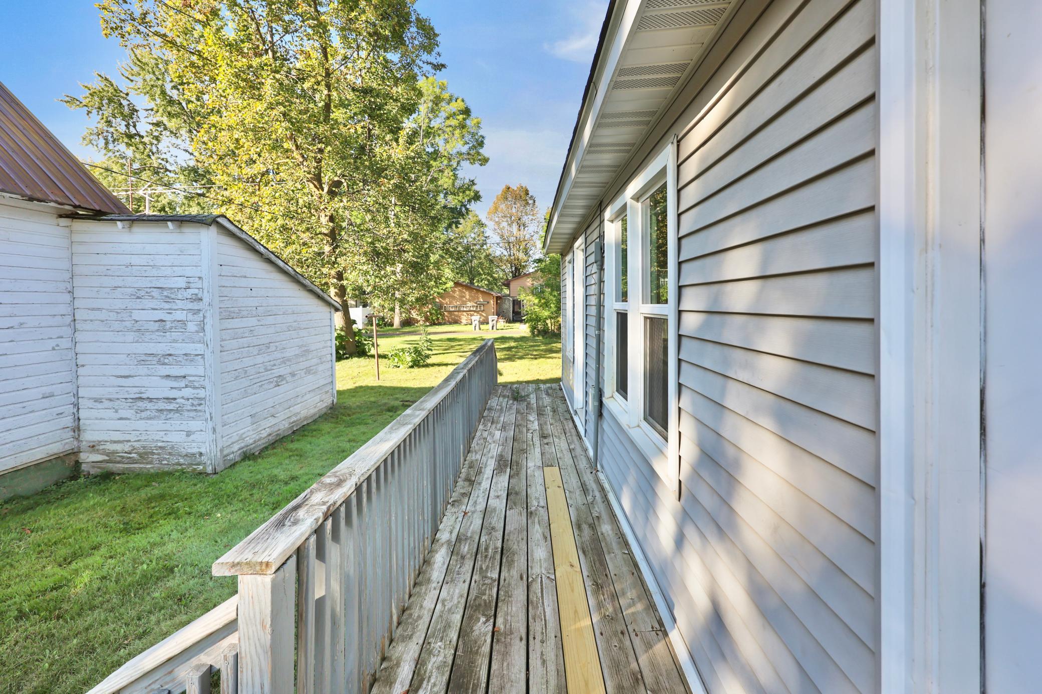 541 Broadway Avenue N Property Photo 25